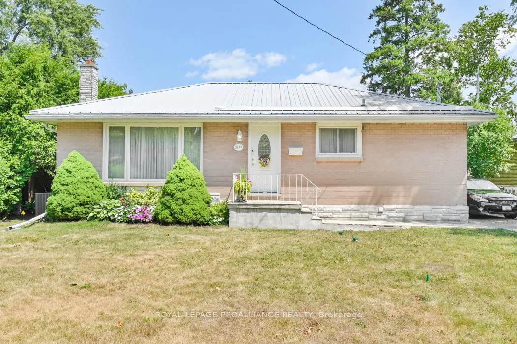 Photo 1 of 207 Parrott Drive, Belleville, Belleville Ward — HOMEH