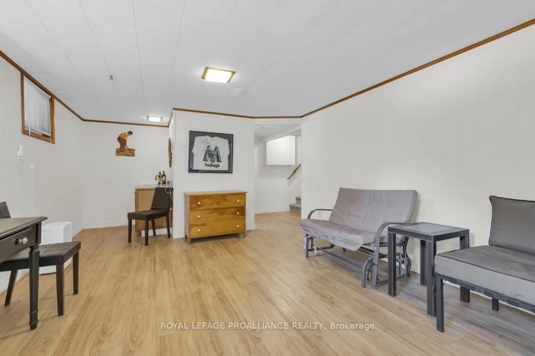 Photo 25 of 207 Parrott Drive, Belleville, Belleville Ward — HOMEH