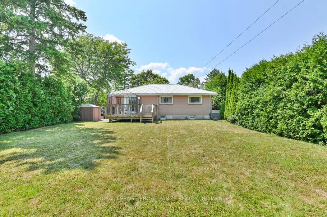 Photo 36 of 207 Parrott Drive, Belleville, Belleville Ward — HOMEH