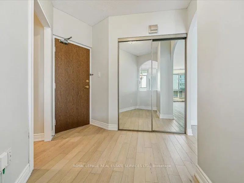 Photo 7 of Unit 708, 5250 Lakeshore Road, Burlington, Appleby — HOMEH