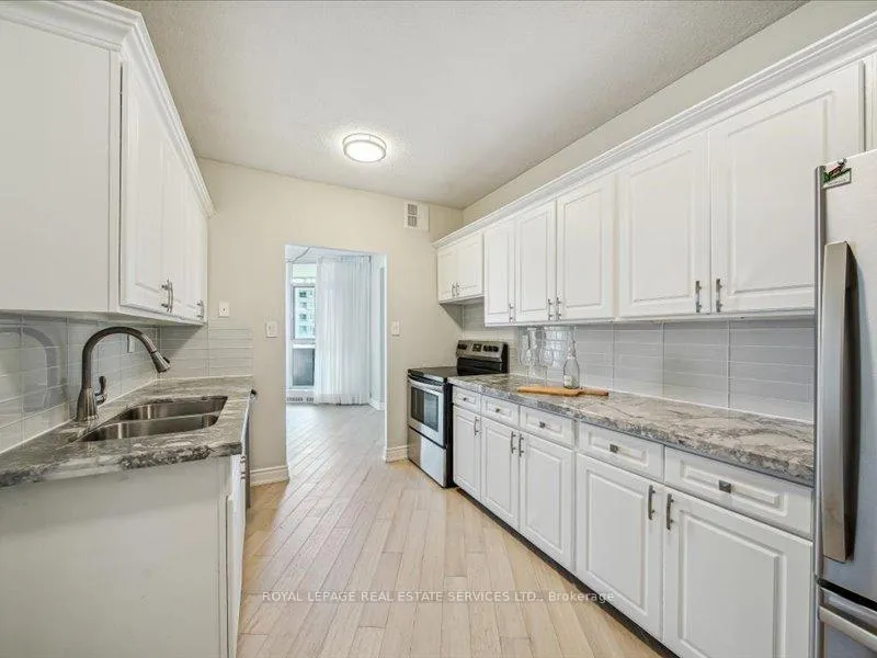 Photo 9 of Unit 708, 5250 Lakeshore Road, Burlington, Appleby — HOMEH