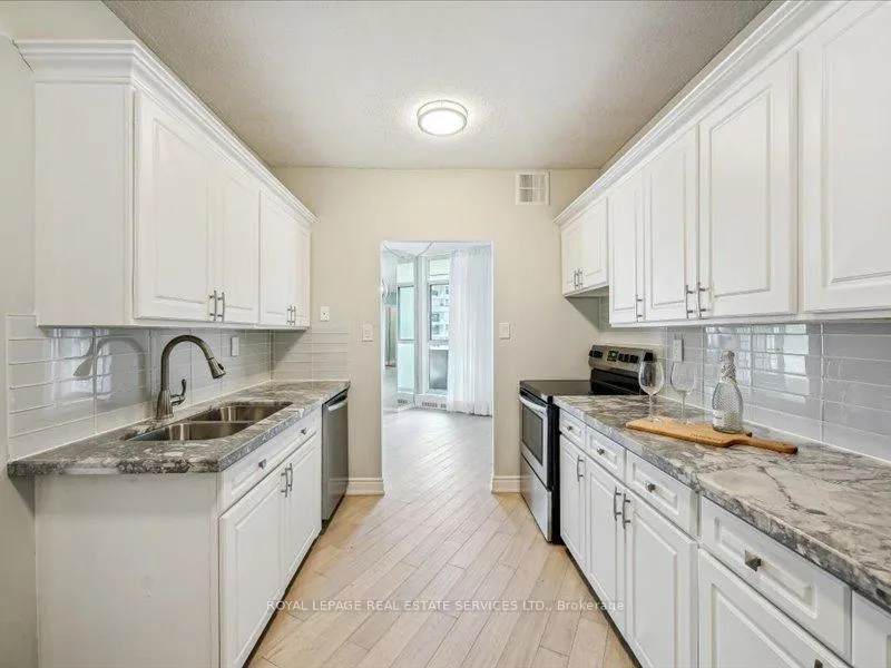 Photo 10 of Unit 708, 5250 Lakeshore Road, Burlington, Appleby — HOMEH
