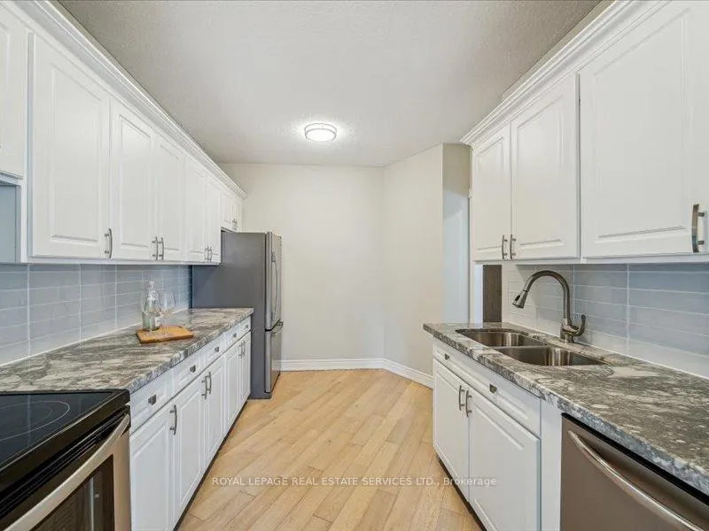 Photo 11 of Unit 708, 5250 Lakeshore Road, Burlington, Appleby — HOMEH
