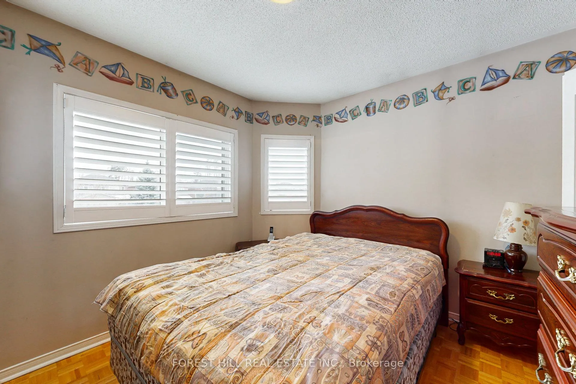 Photo 23 of 64 Royalpark Way, Vaughan, Elder Mills — HOMEH