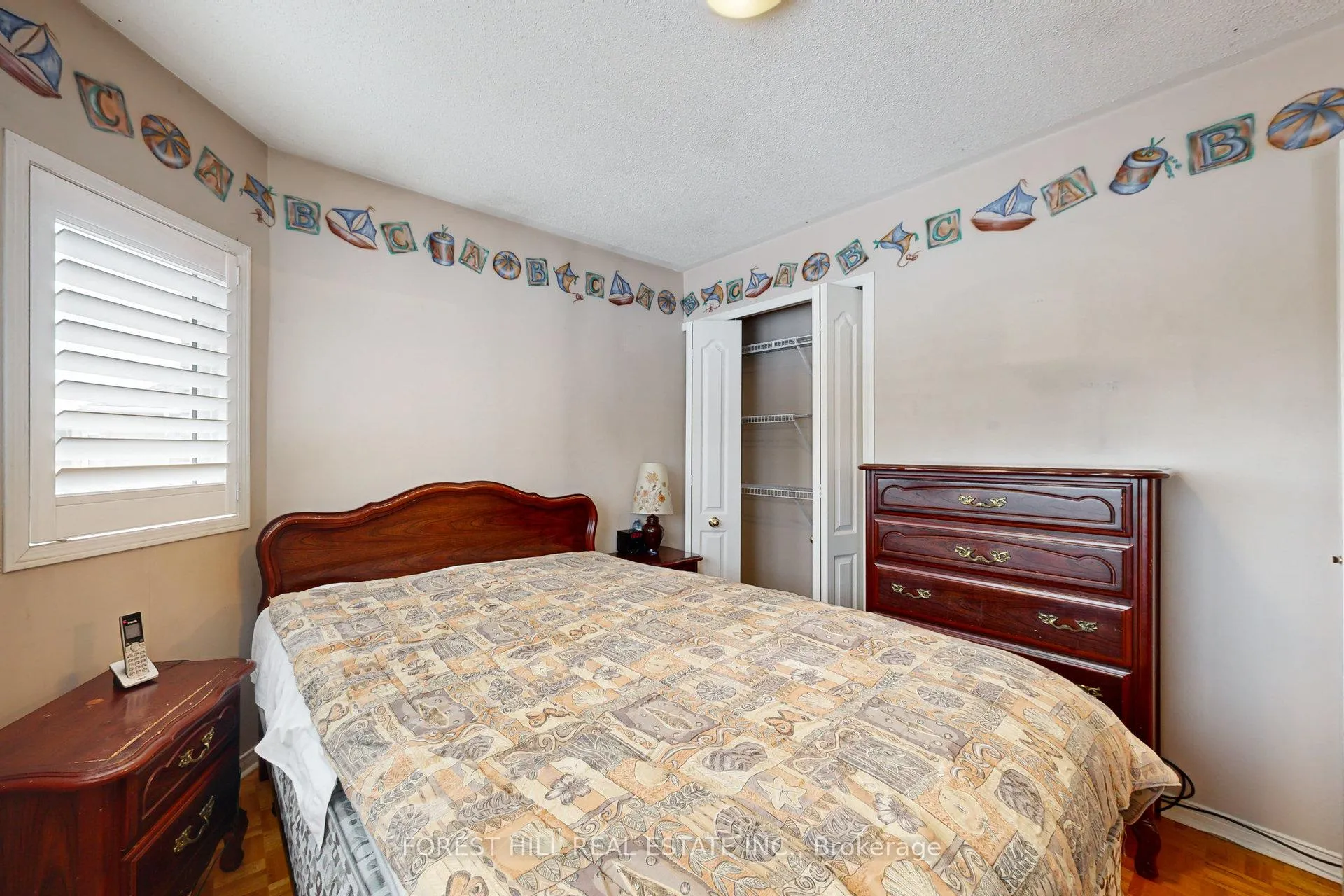 Photo 24 of 64 Royalpark Way, Vaughan, Elder Mills — HOMEH