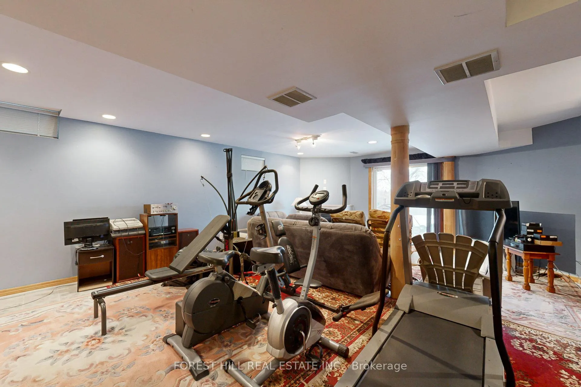 Photo 33 of 64 Royalpark Way, Vaughan, Elder Mills — HOMEH