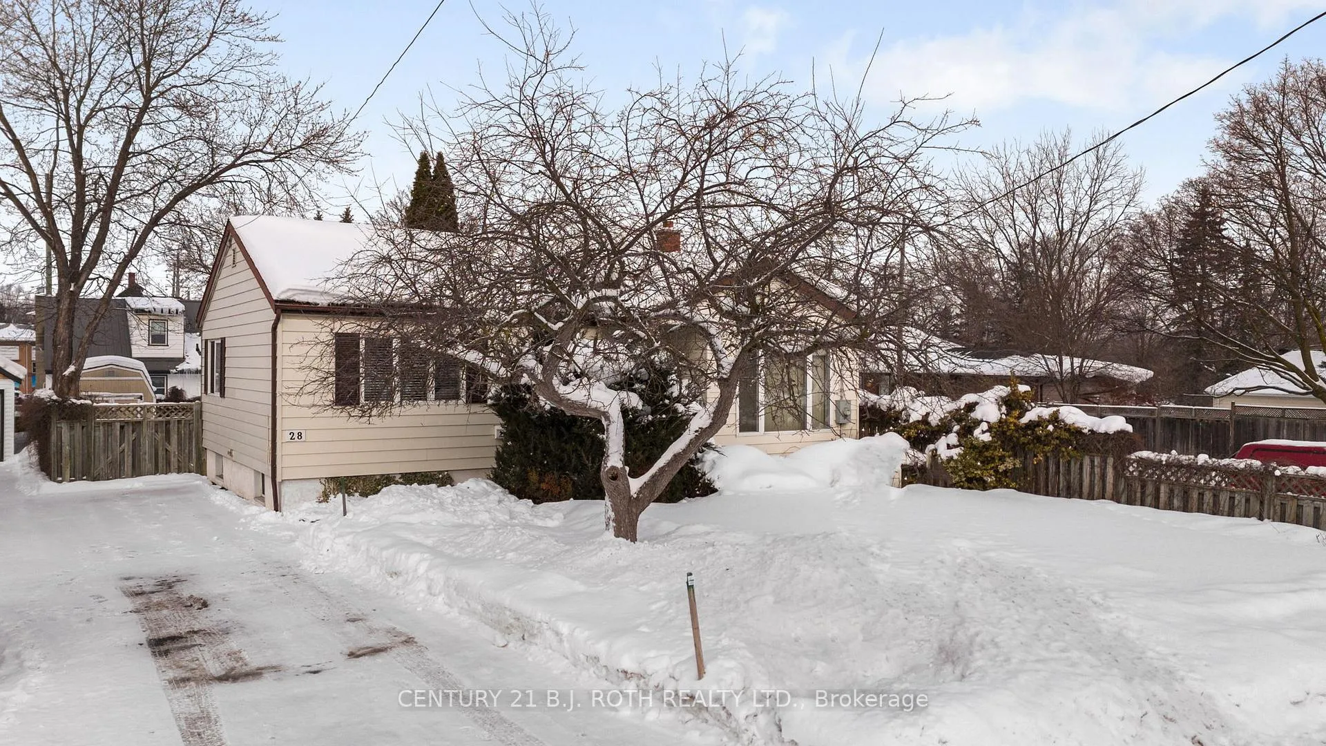 Photo 1 of 28 Adelaide Street, Barrie, Allandale — HOMEH