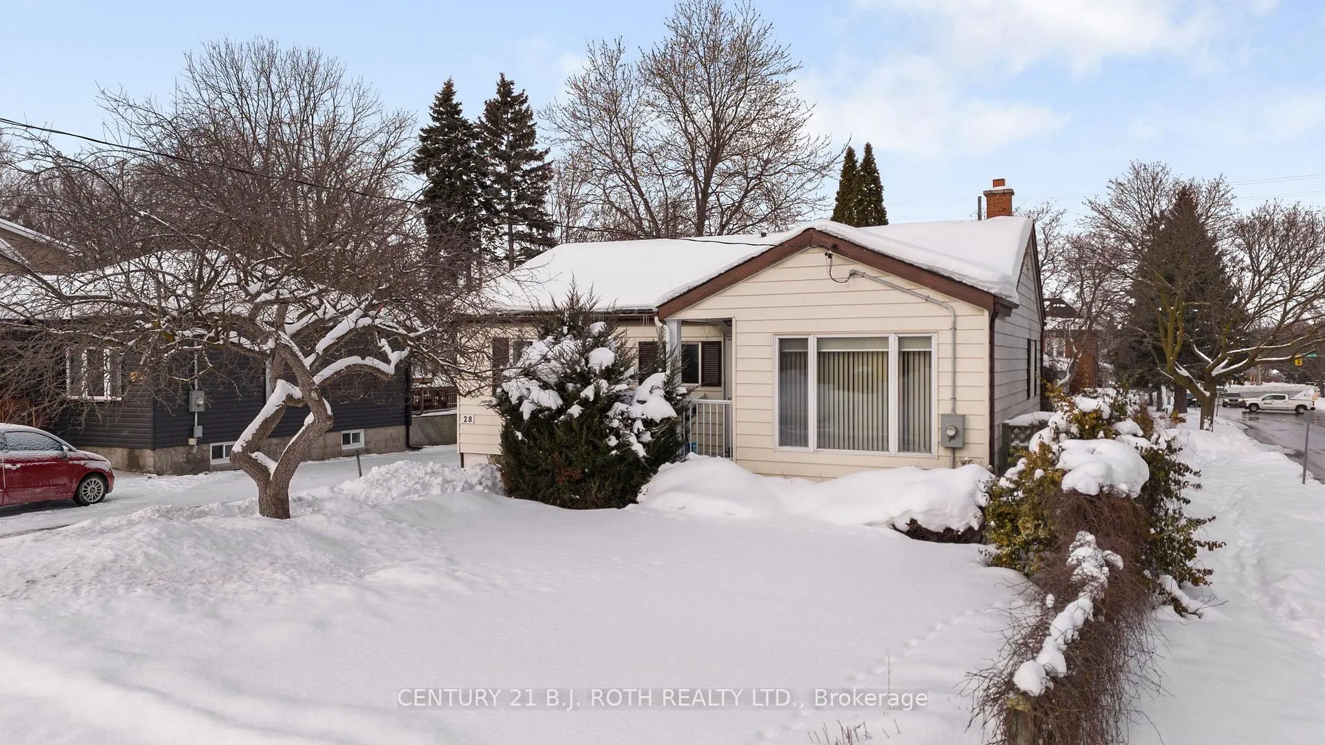 Photo 2 of 28 Adelaide Street, Barrie, Allandale — HOMEH