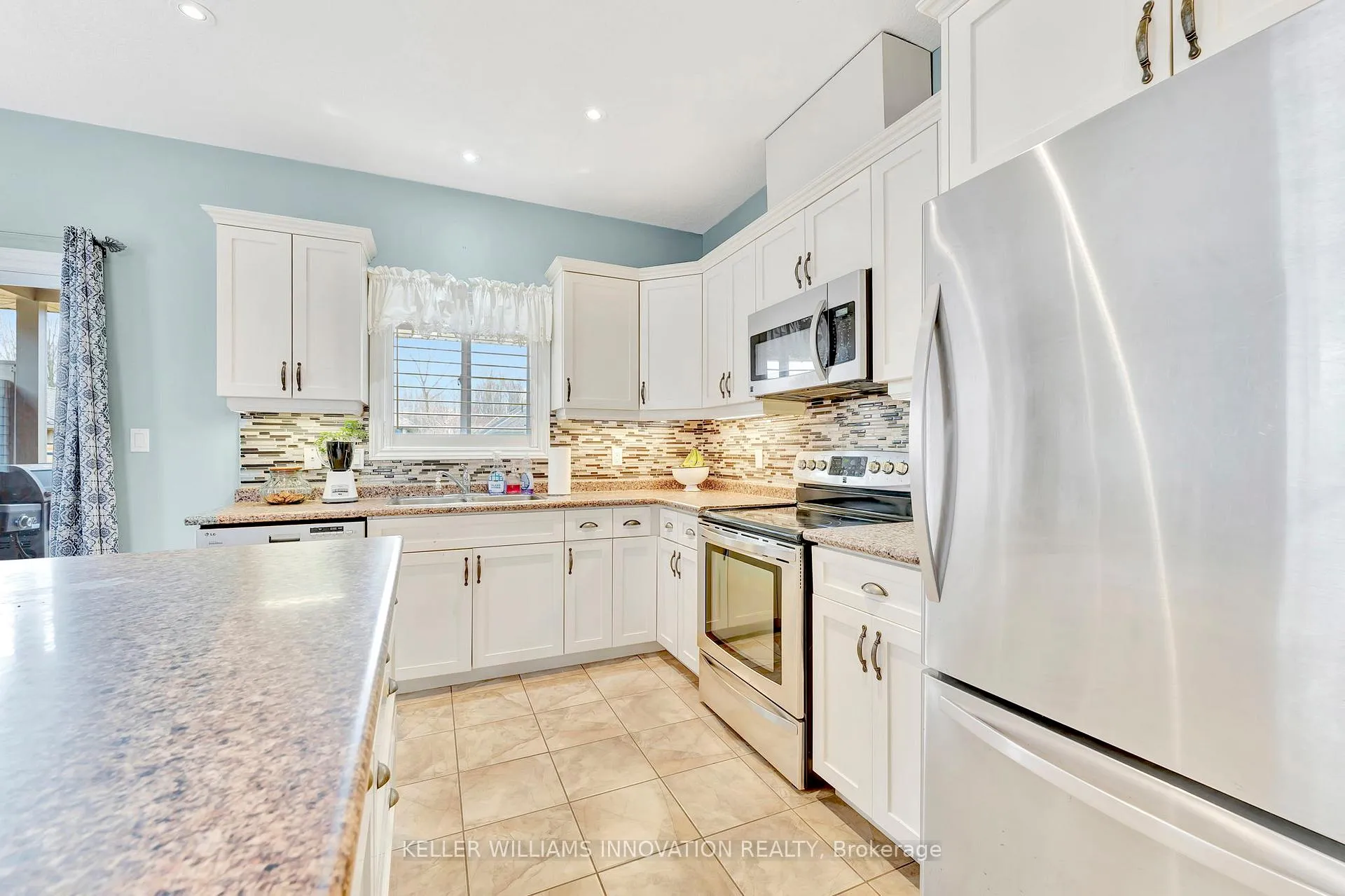 Photo 8 of 940 Reserve Avenue S, North Perth, Listowel — HOMEH