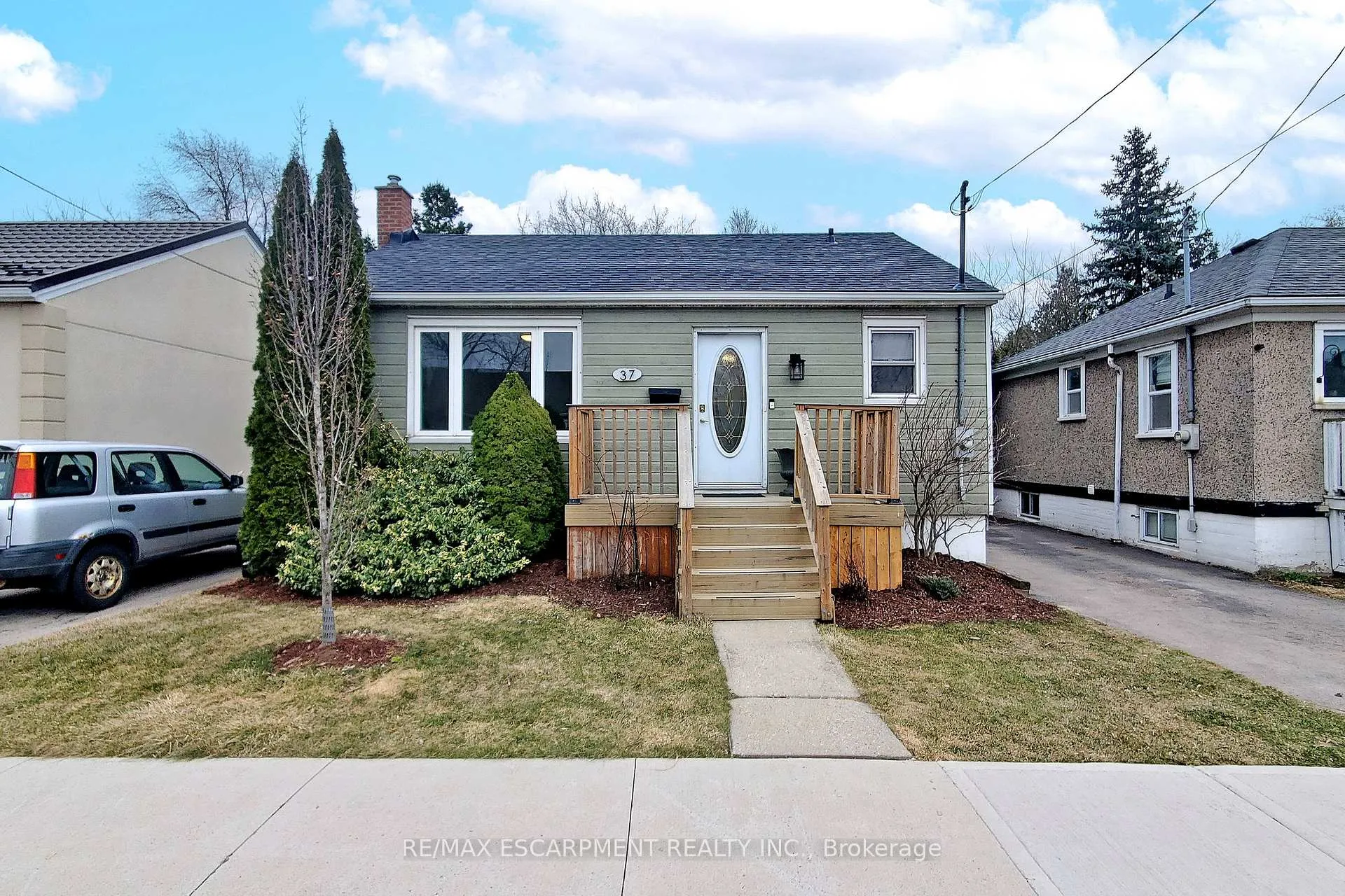 Photo 4 of 37 Salem Avenue, Hamilton, Inch Park — HOMEH