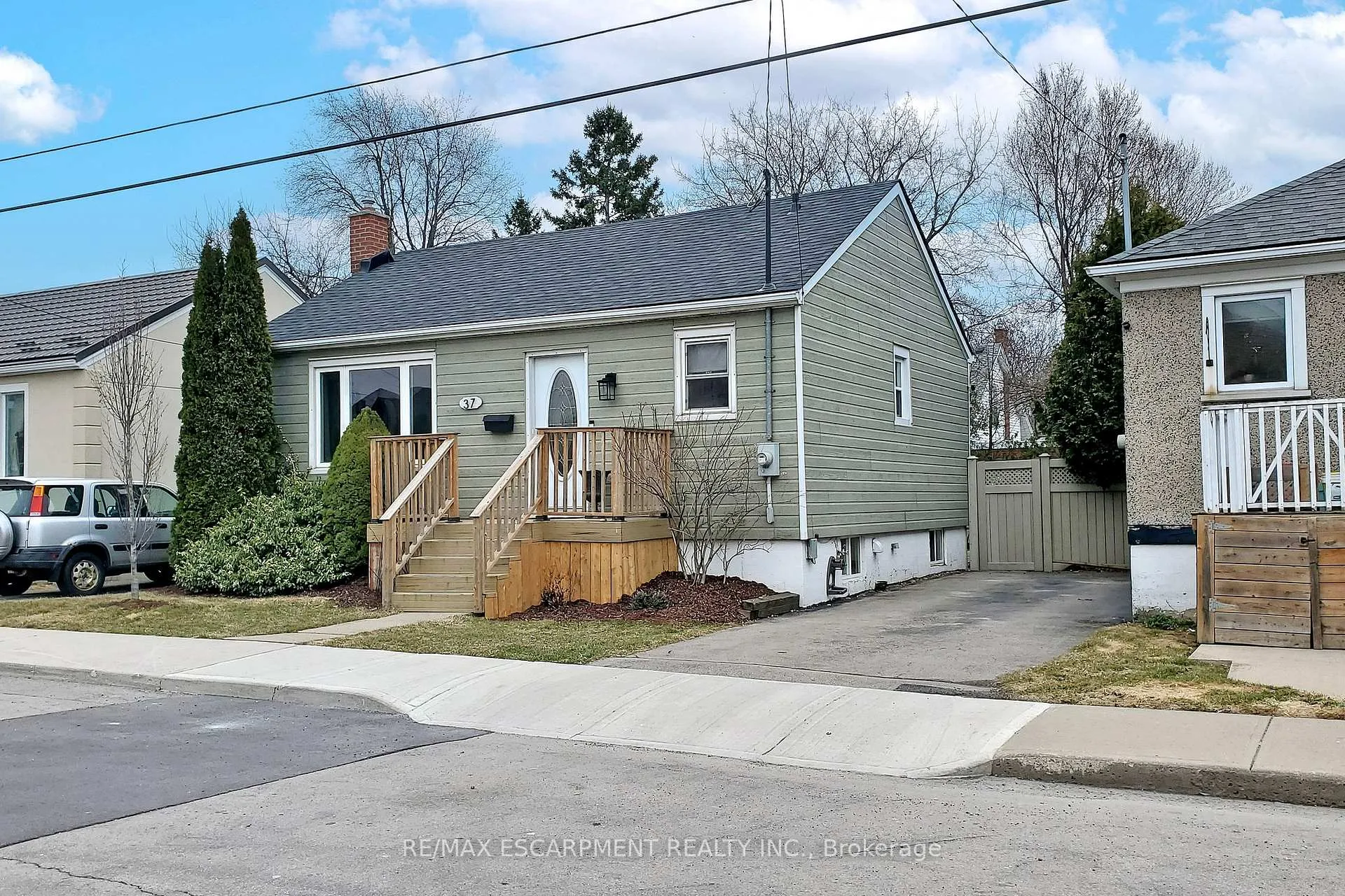 Photo 5 of 37 Salem Avenue, Hamilton, Inch Park — HOMEH
