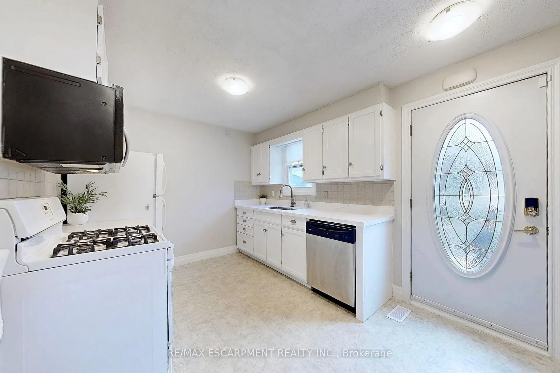 Photo 12 of 37 Salem Avenue, Hamilton, Inch Park — HOMEH