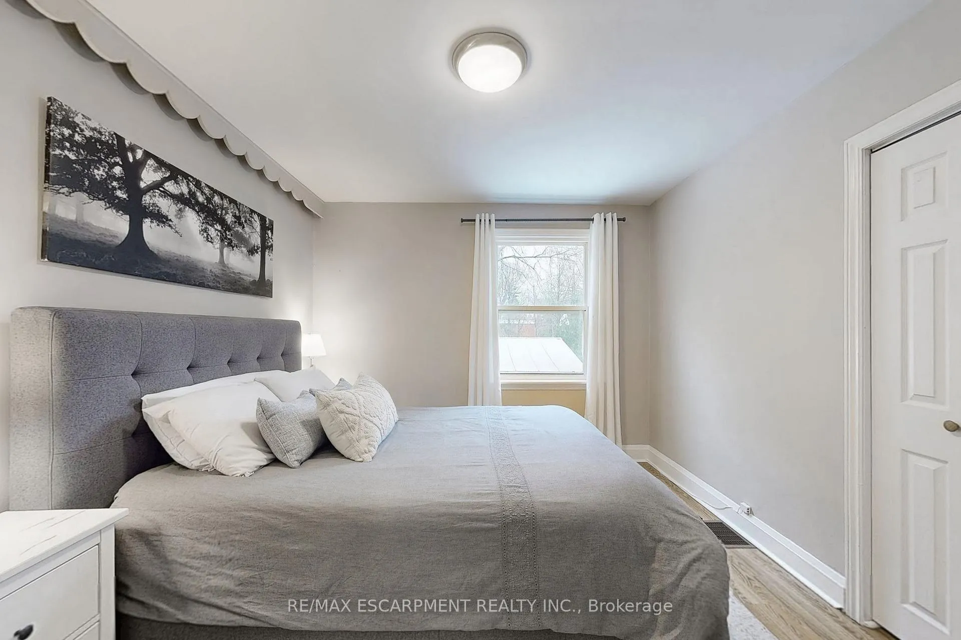 Photo 19 of 37 Salem Avenue, Hamilton, Inch Park — HOMEH