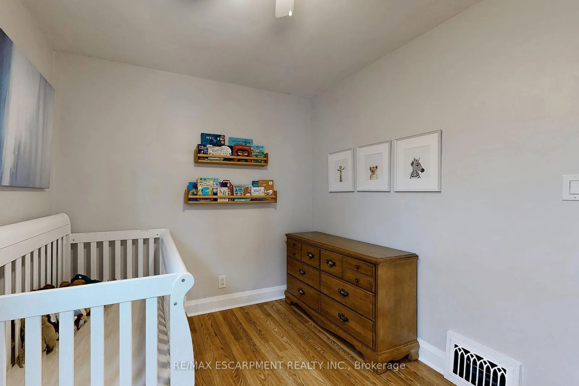 Photo 22 of 37 Salem Avenue, Hamilton, Inch Park — HOMEH
