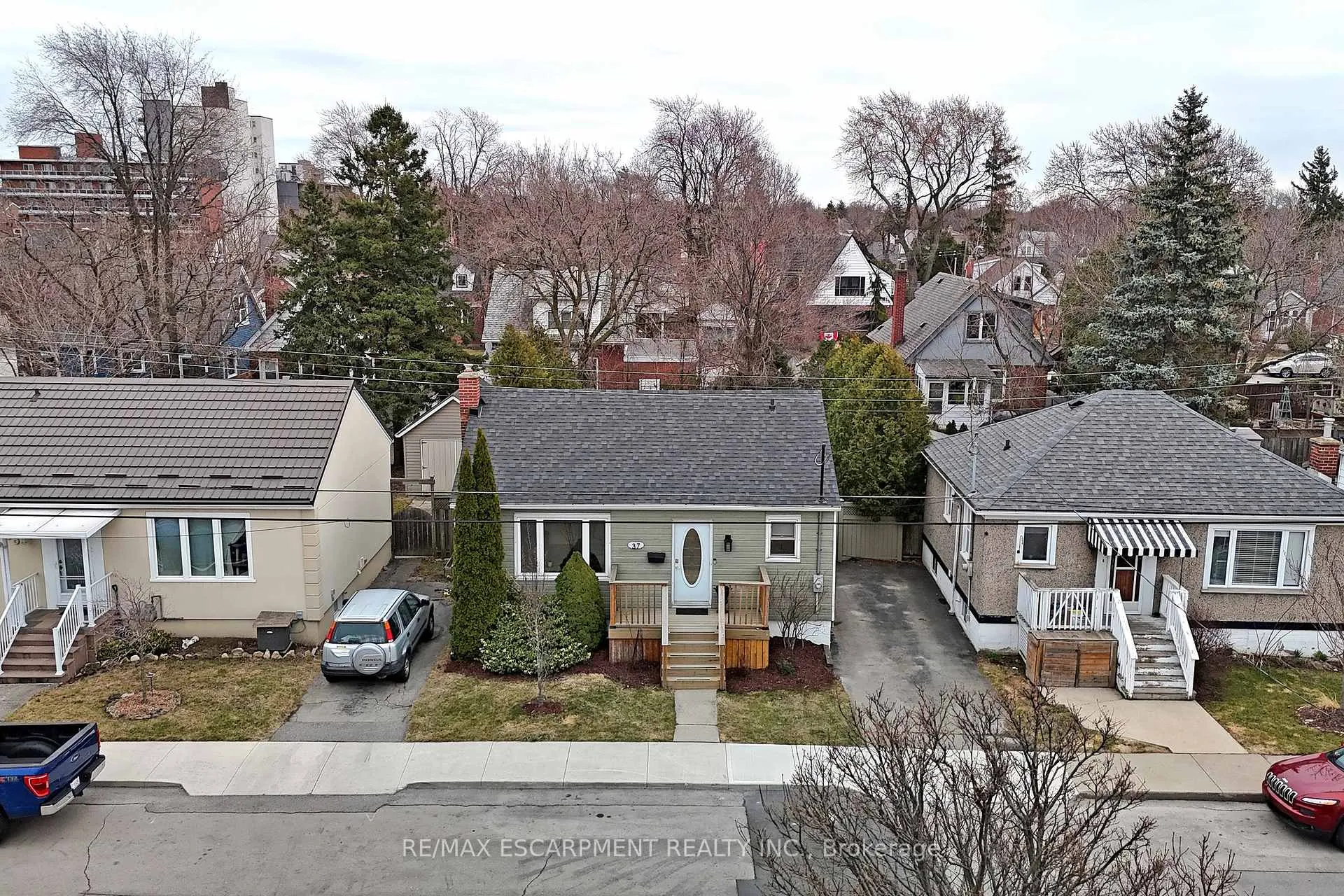 Photo 36 of 37 Salem Avenue, Hamilton, Inch Park — HOMEH