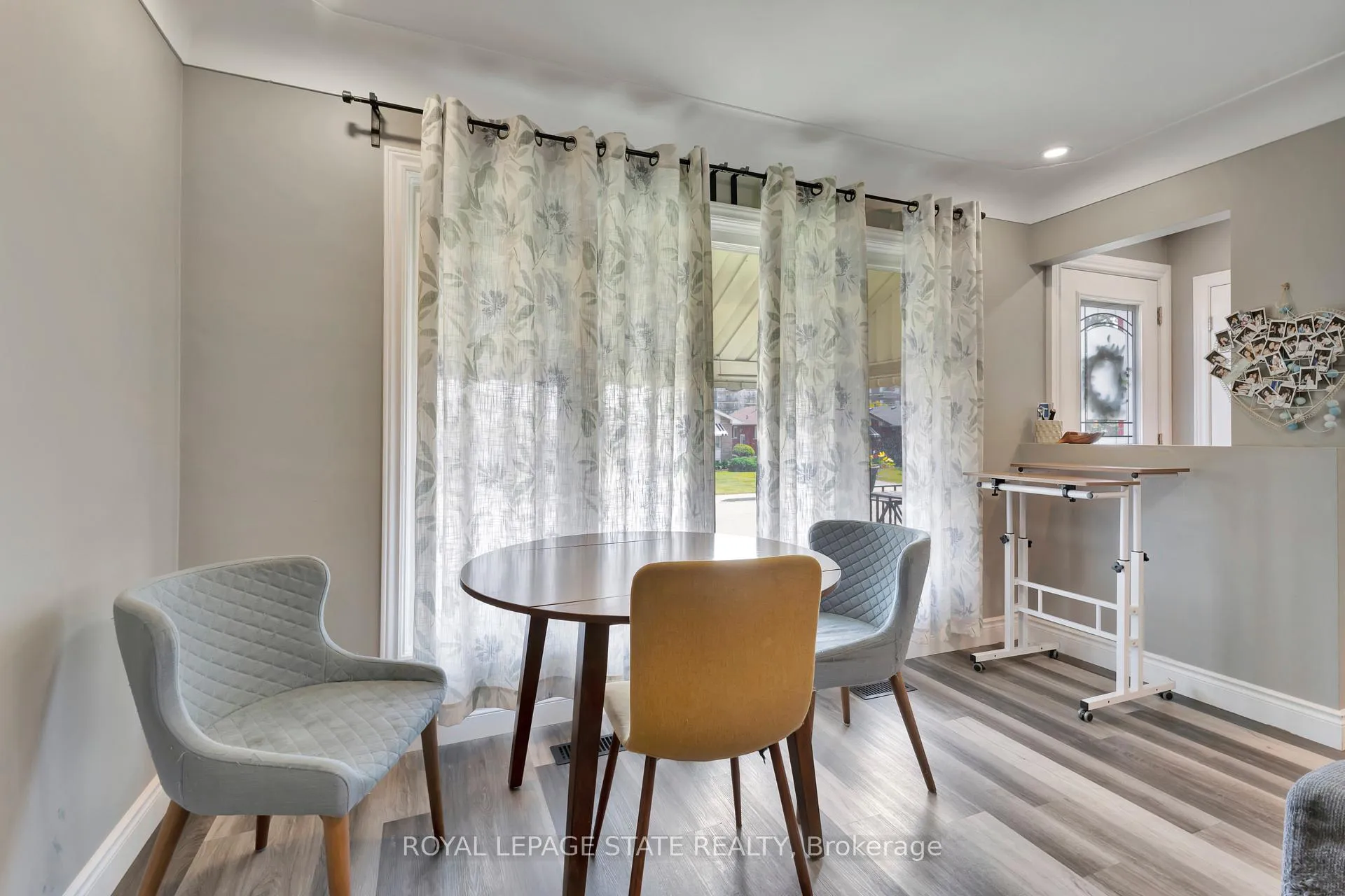 Photo 8 of 584 East 27th Street, Hamilton, Burkholme — HOMEH