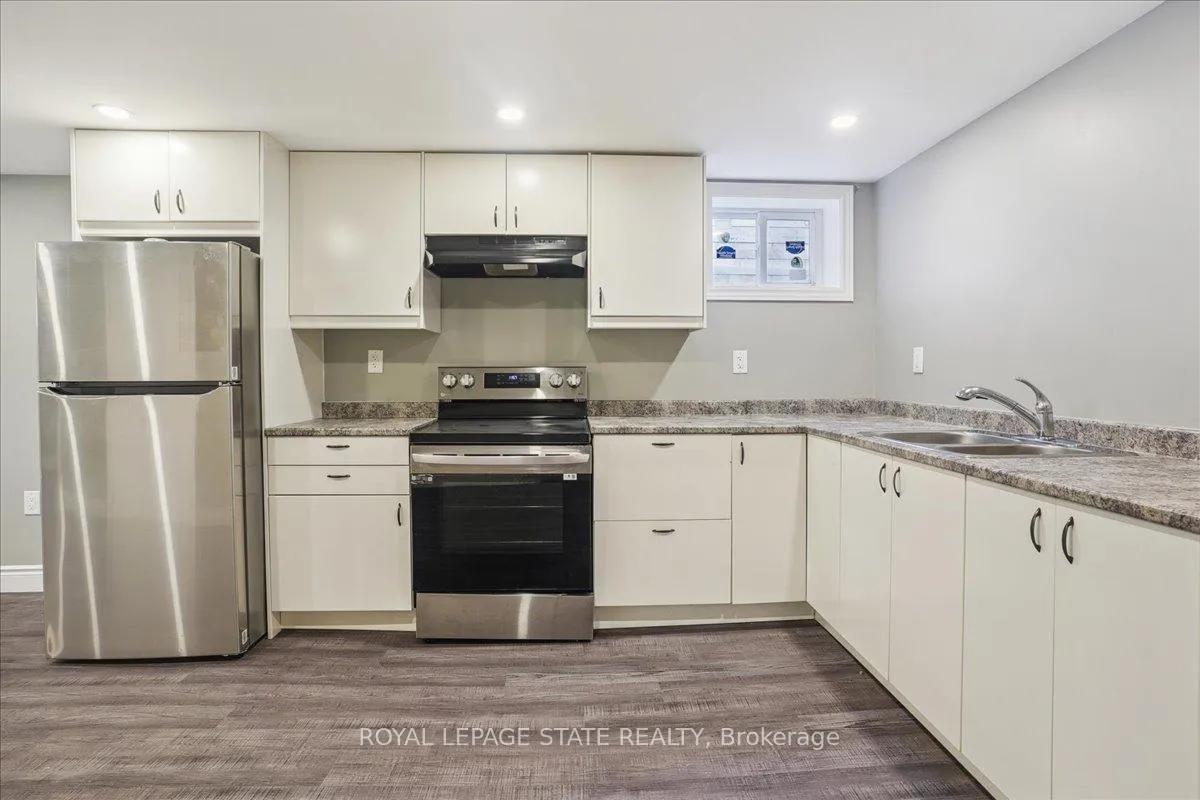 Photo 23 of 584 East 27th Street, Hamilton, Burkholme — HOMEH