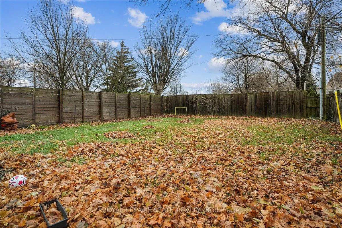 Photo 37 of 584 East 27th Street, Hamilton, Burkholme — HOMEH