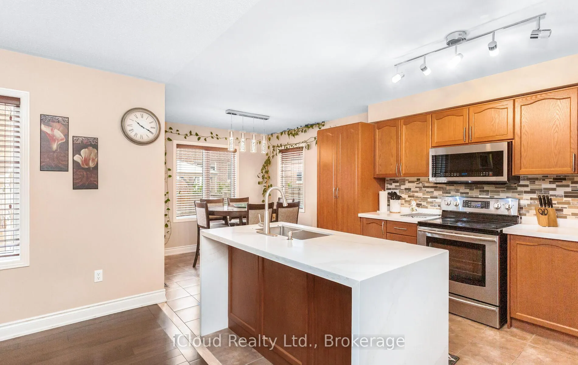 Photo 11 of 491 Landsborough Avenue, Milton, Scott — HOMEH