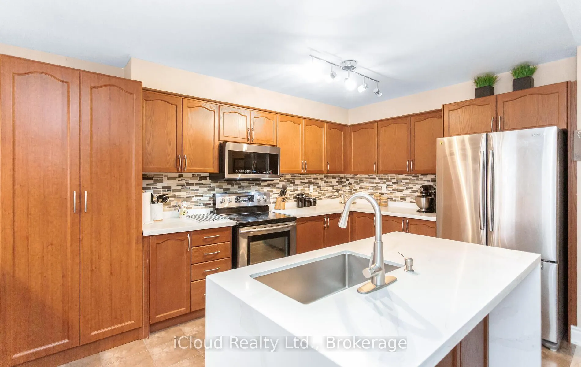 Photo 18 of 491 Landsborough Avenue, Milton, Scott — HOMEH