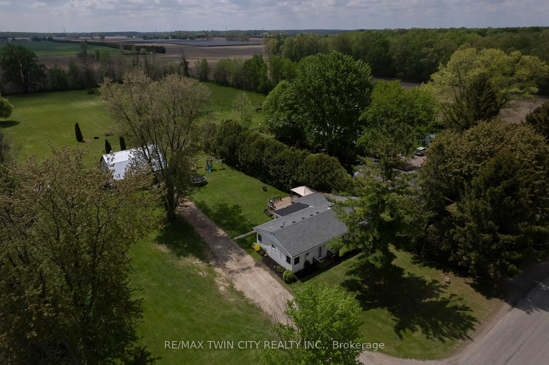 Photo 1 of 129 10th Conc. Road, Brant, Burford — HOMEH