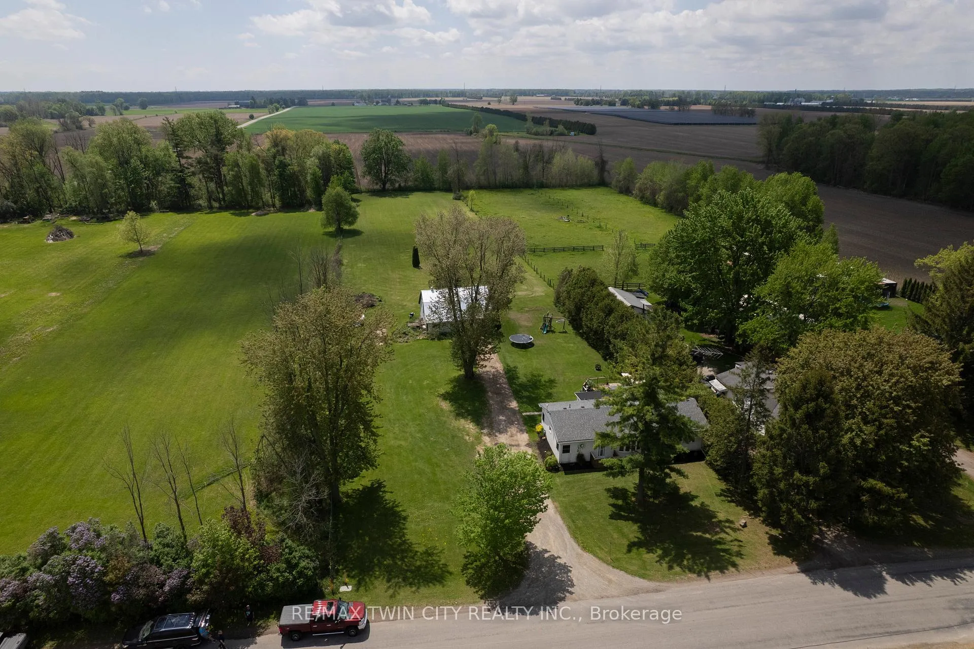 Photo 7 of 129 10th Conc. Road, Brant, Burford — HOMEH