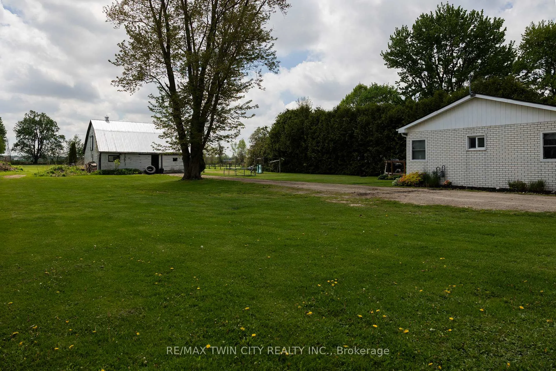 Photo 11 of 129 10th Conc. Road, Brant, Burford — HOMEH