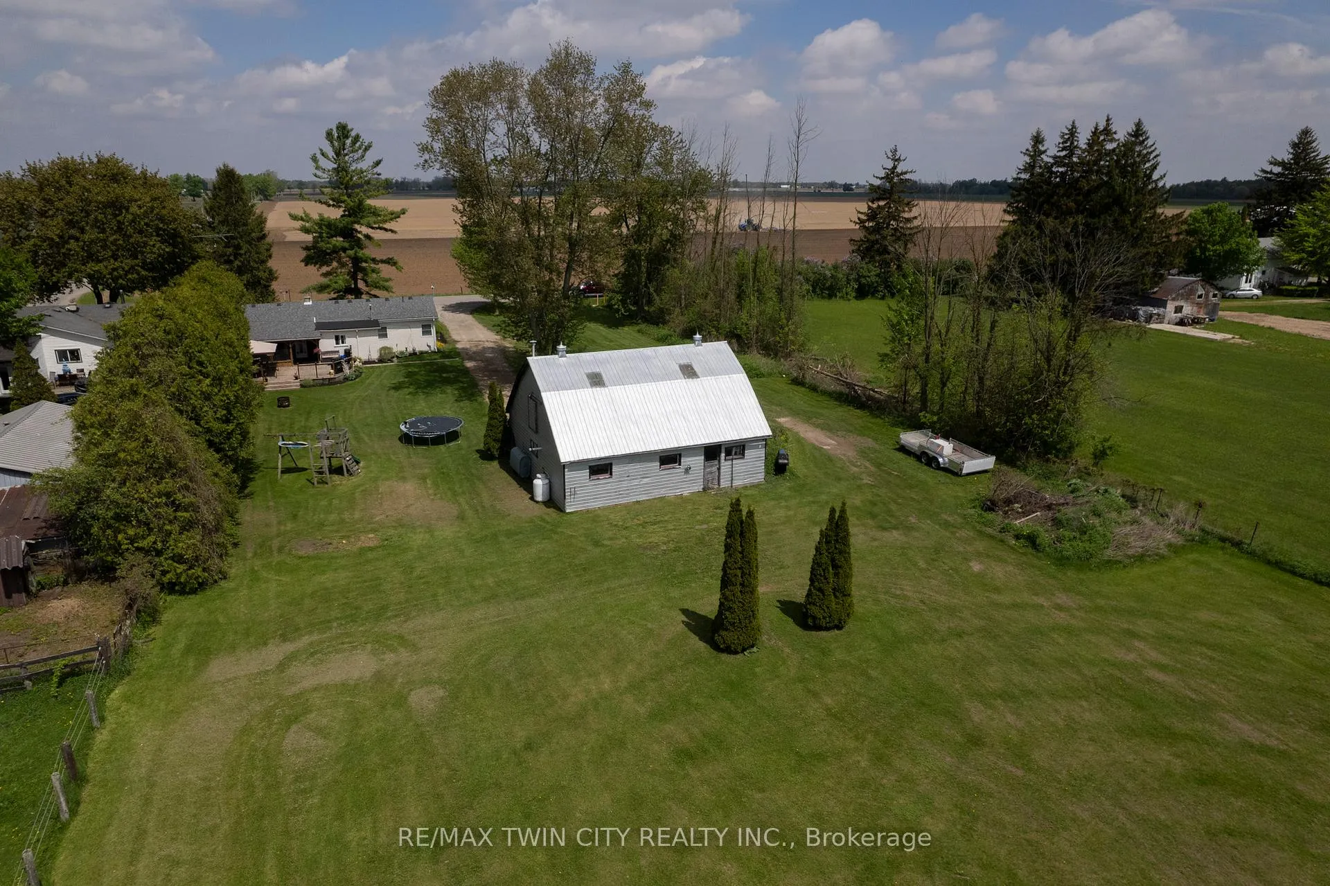 Photo 16 of 129 10th Conc. Road, Brant, Burford — HOMEH