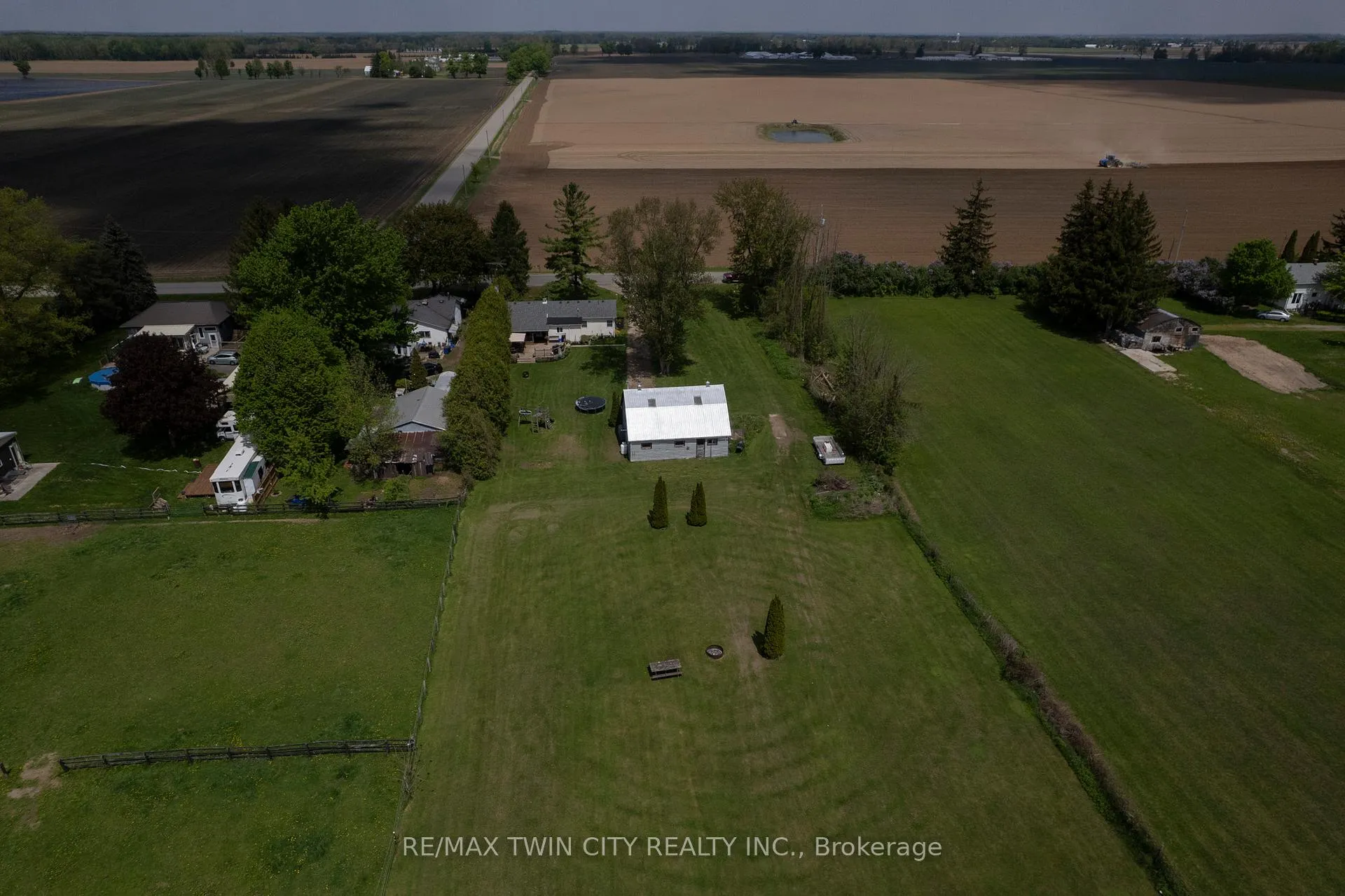 Photo 18 of 129 10th Conc. Road, Brant, Burford — HOMEH
