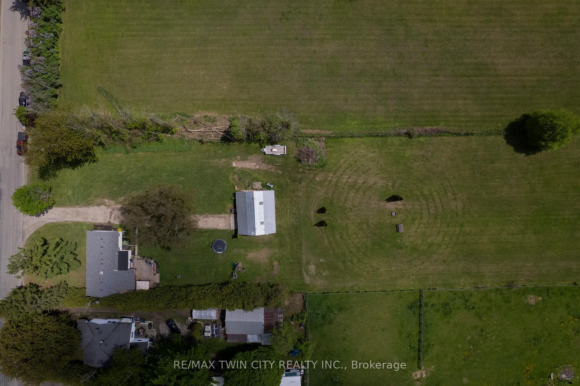 Photo 19 of 129 10th Conc. Road, Brant, Burford — HOMEH
