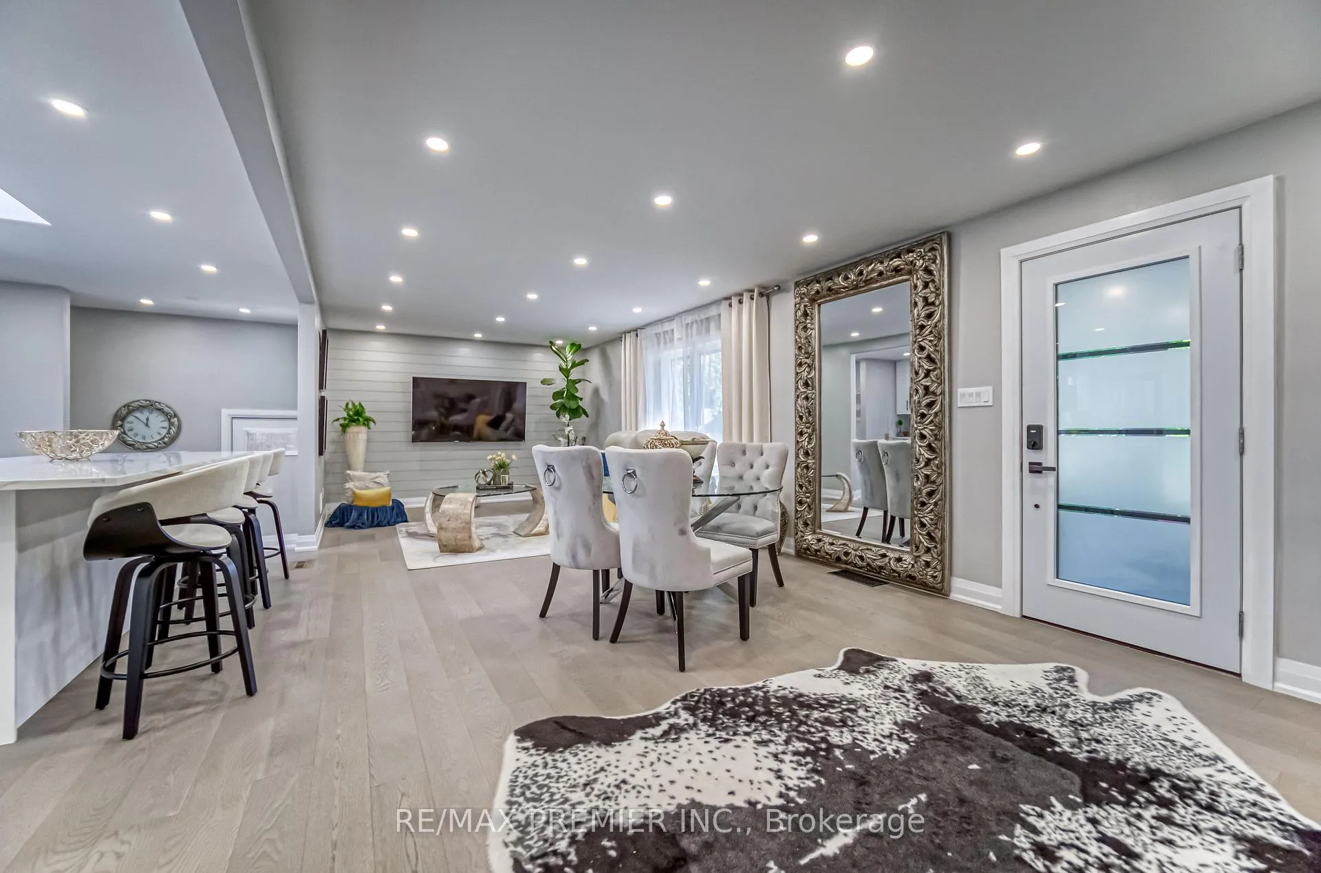 Photo 2 of 85 Enmore Avenue, Hamilton, Ancaster — HOMEH