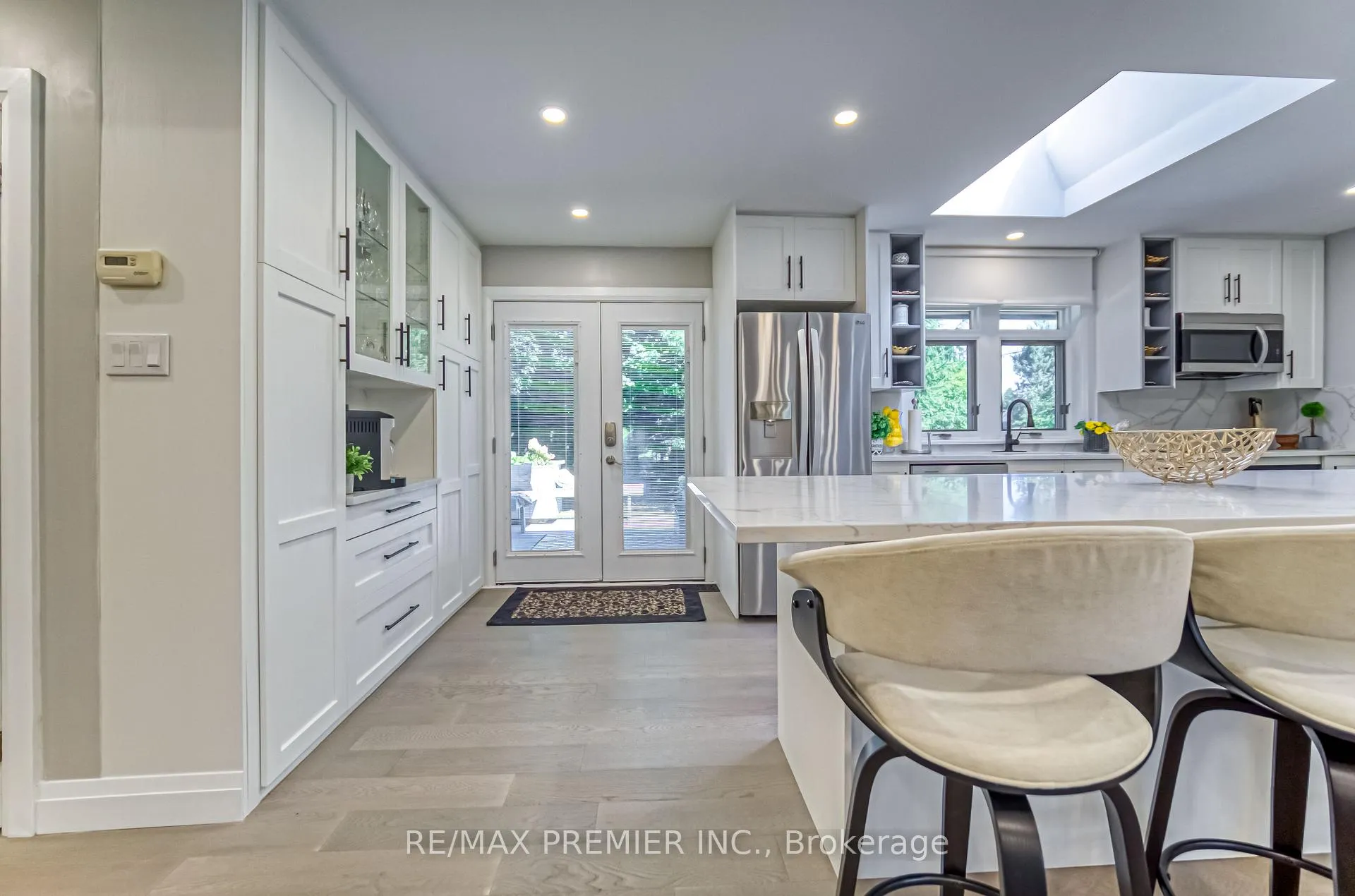 Photo 5 of 85 Enmore Avenue, Hamilton, Ancaster — HOMEH