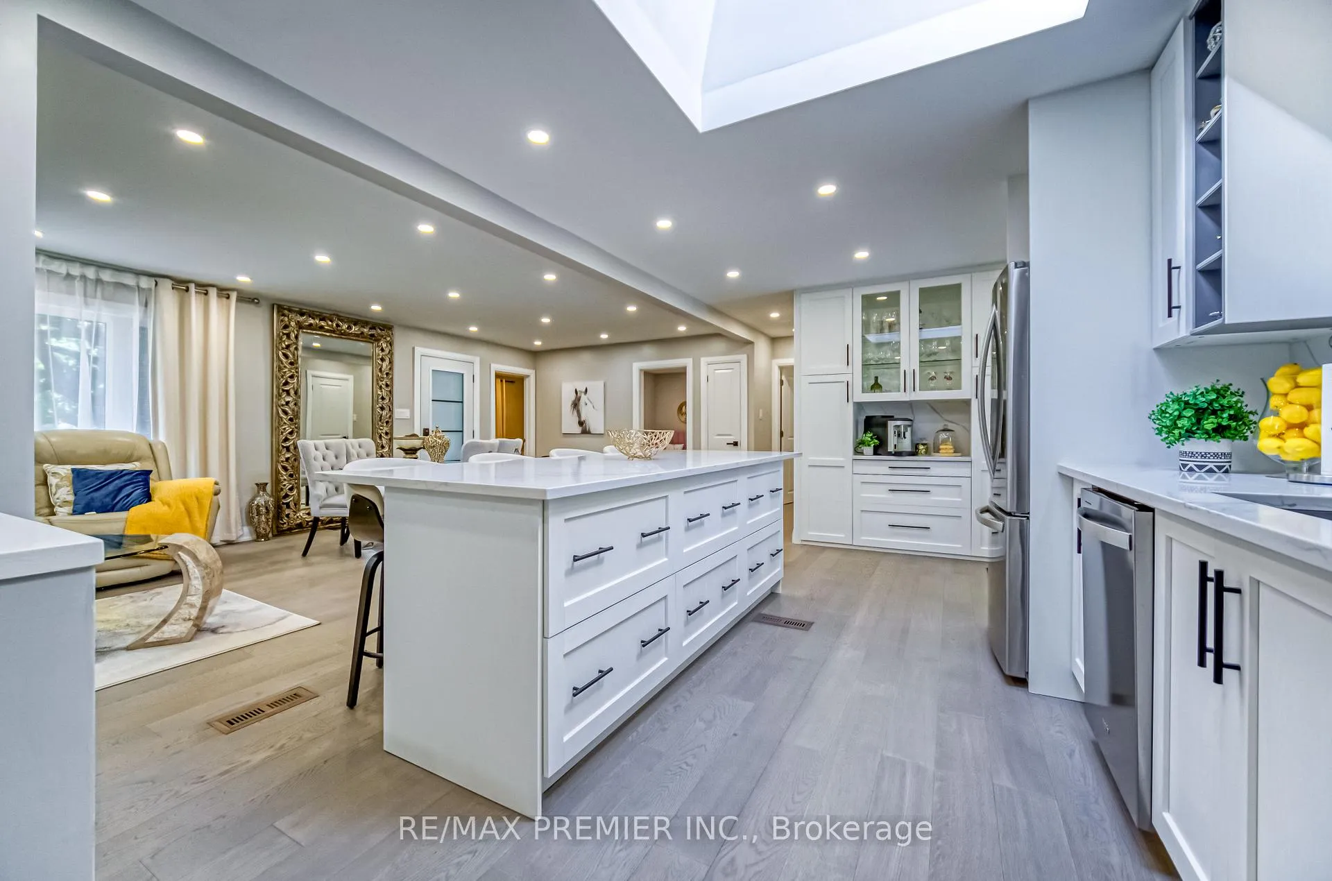 Photo 9 of 85 Enmore Avenue, Hamilton, Ancaster — HOMEH