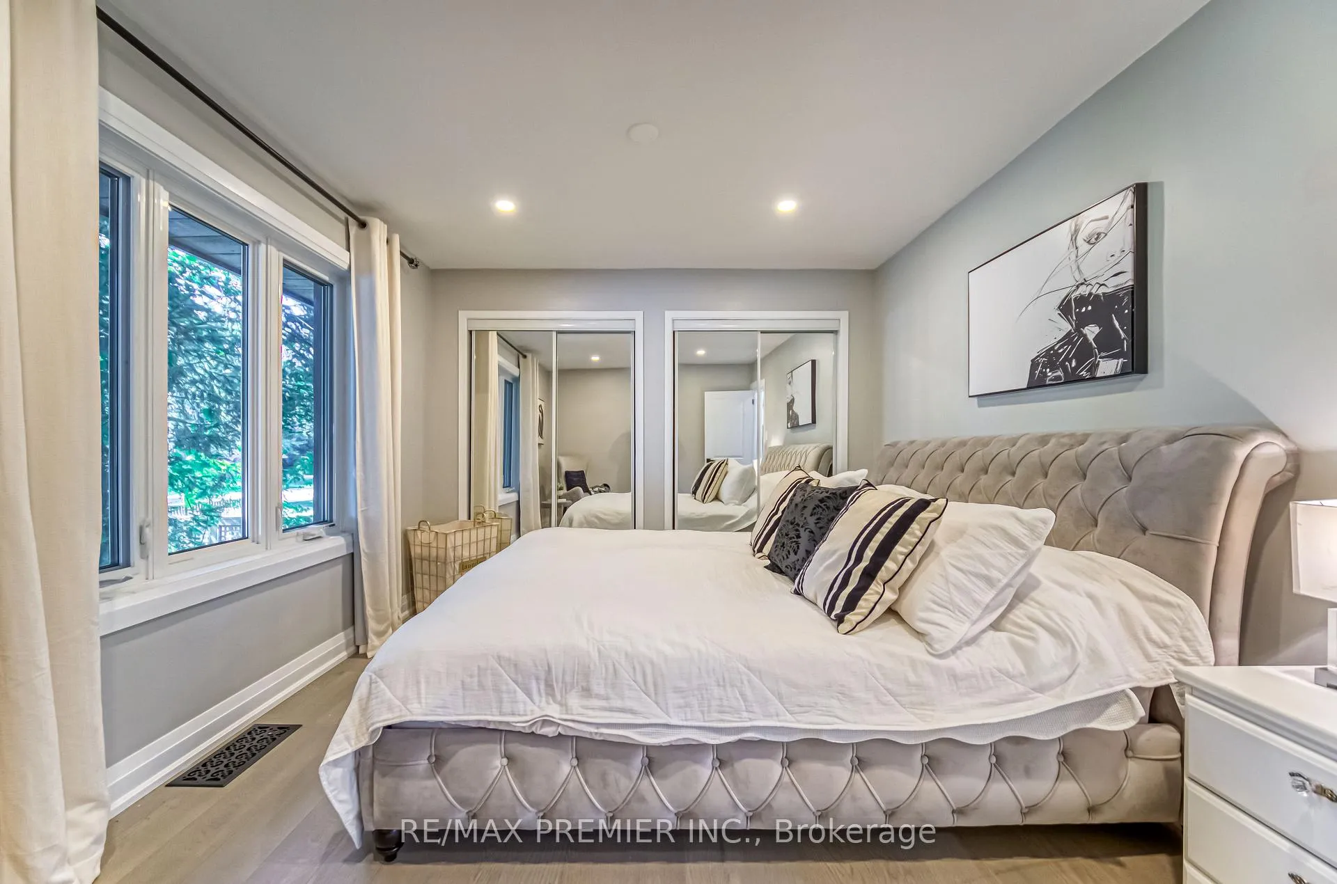 Photo 18 of 85 Enmore Avenue, Hamilton, Ancaster — HOMEH