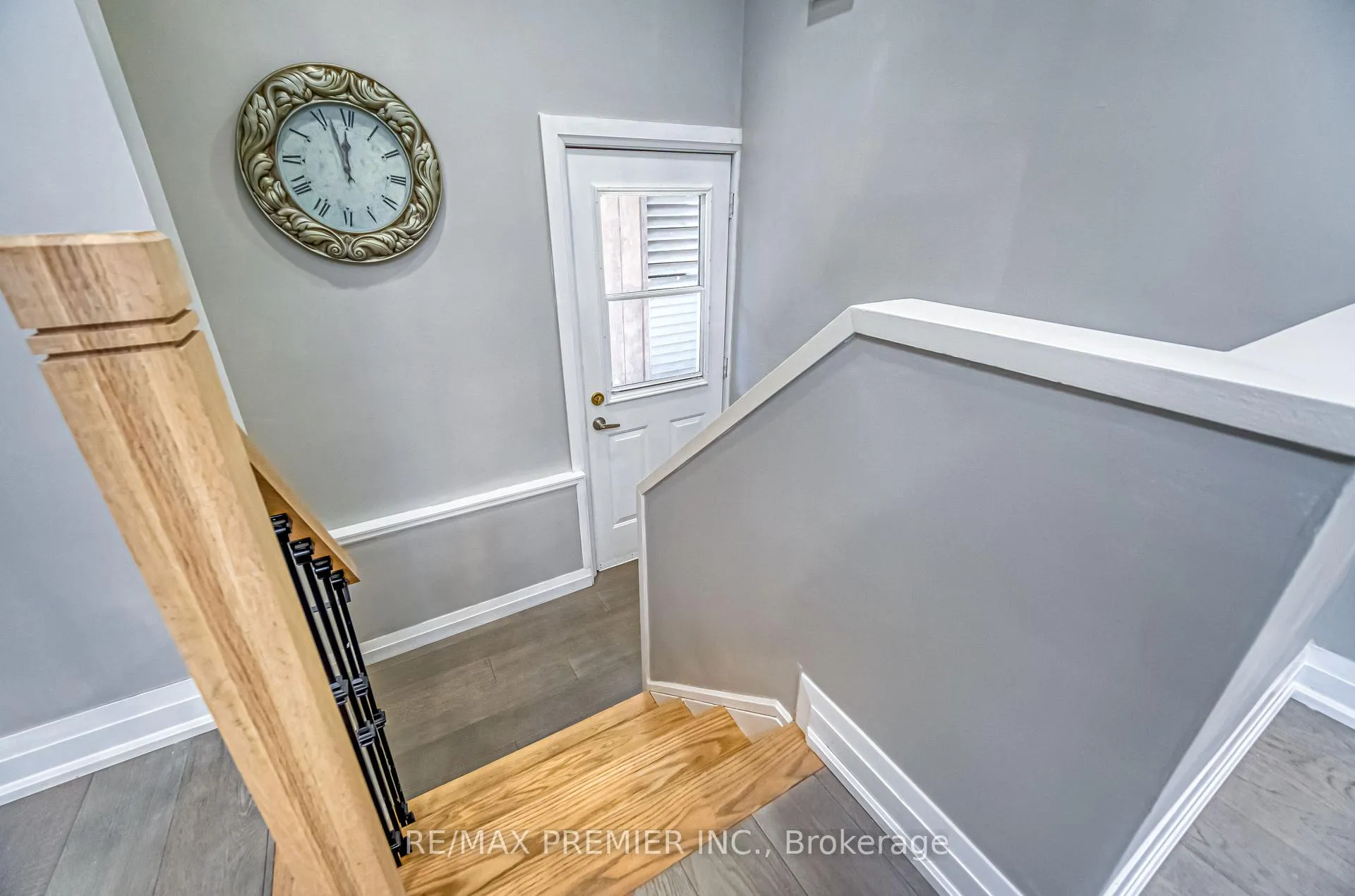 Photo 21 of 85 Enmore Avenue, Hamilton, Ancaster — HOMEH