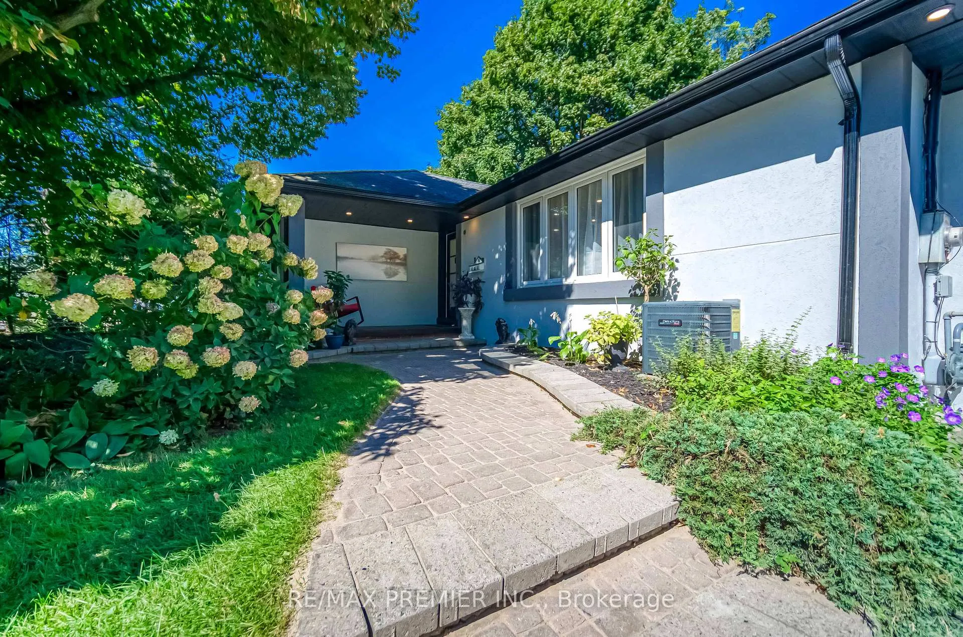 Photo 36 of 85 Enmore Avenue, Hamilton, Ancaster — HOMEH