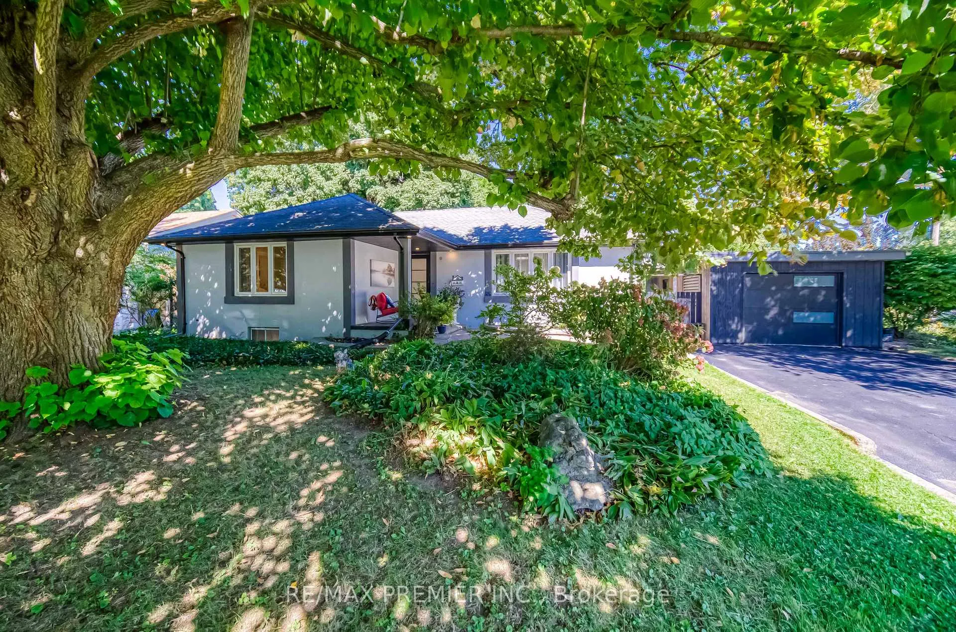 Photo 40 of 85 Enmore Avenue, Hamilton, Ancaster — HOMEH