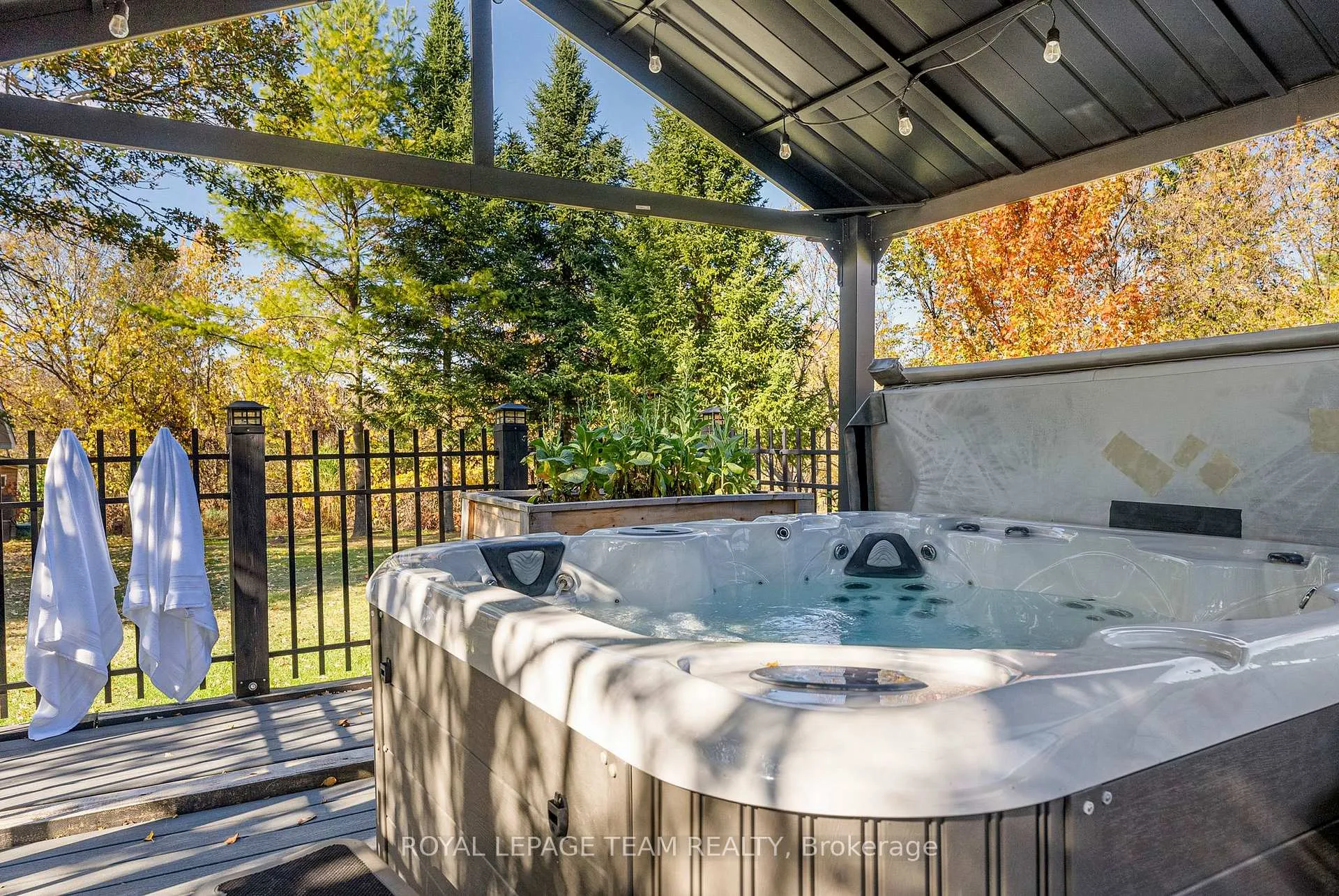 Photo 6 of 230 Opeongo Road, Renfrew — HOMEH