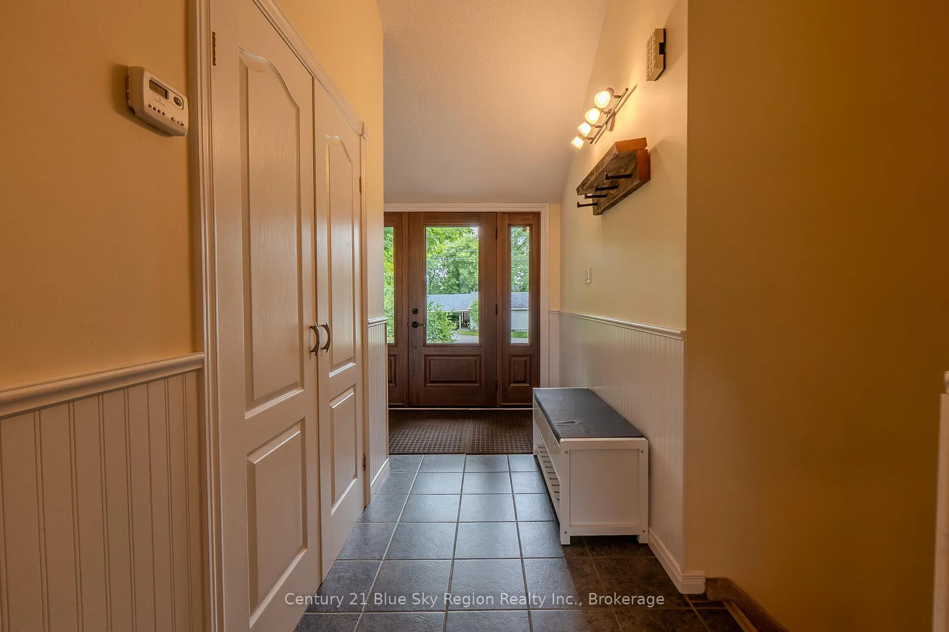 Photo 4 of 890 King Street, Callander — HOMEH