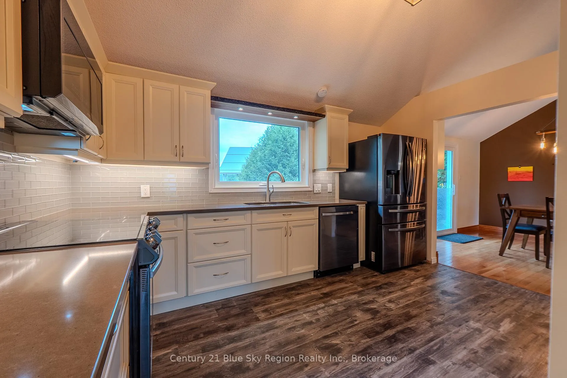 Photo 8 of 890 King Street, Callander — HOMEH