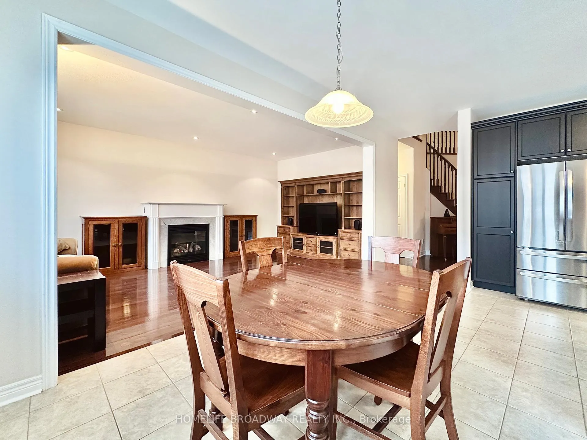 Photo 7 of 13 Duke Of Cornwall Drive, Markham, Victoria Square — HOMEH