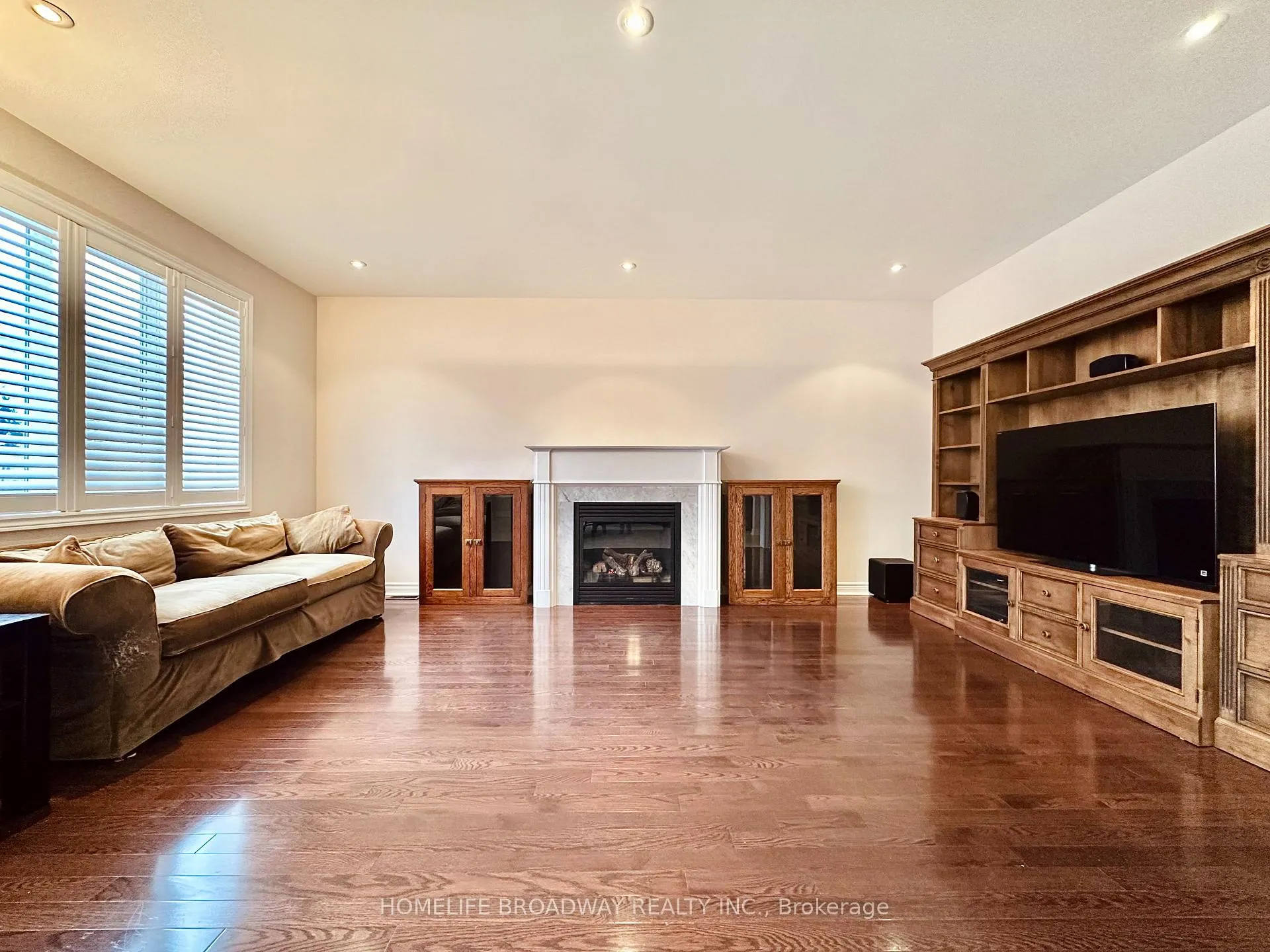Photo 13 of 13 Duke Of Cornwall Drive, Markham, Victoria Square — HOMEH