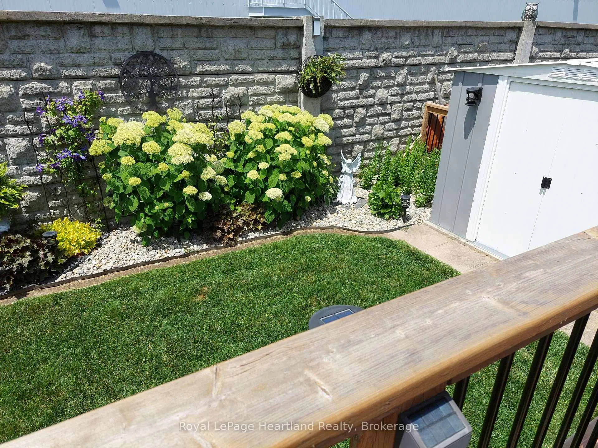 Photo 30 of 460 Richard Crescent, Strathroy-Caradoc, SE — HOMEH