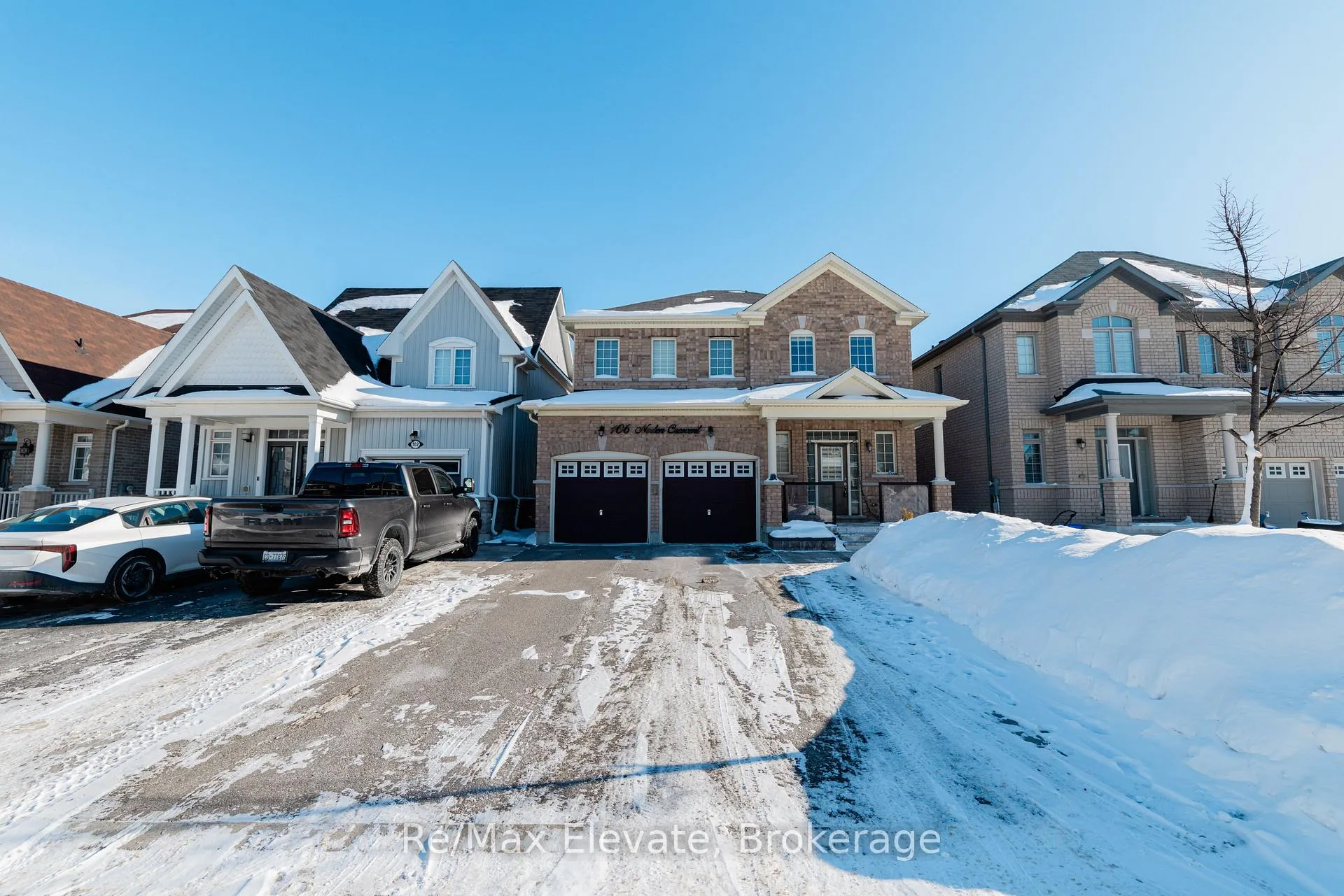 Photo 1 of 106 Noden Crescent, Clarington, Newcastle — HOMEH
