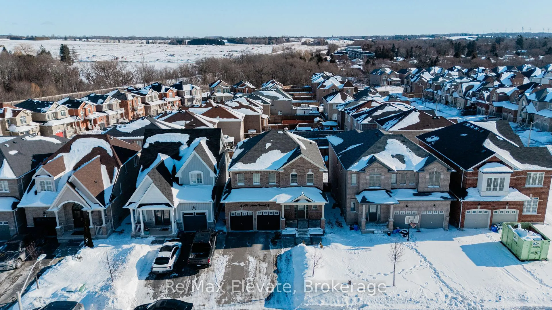 Photo 2 of 106 Noden Crescent, Clarington, Newcastle — HOMEH