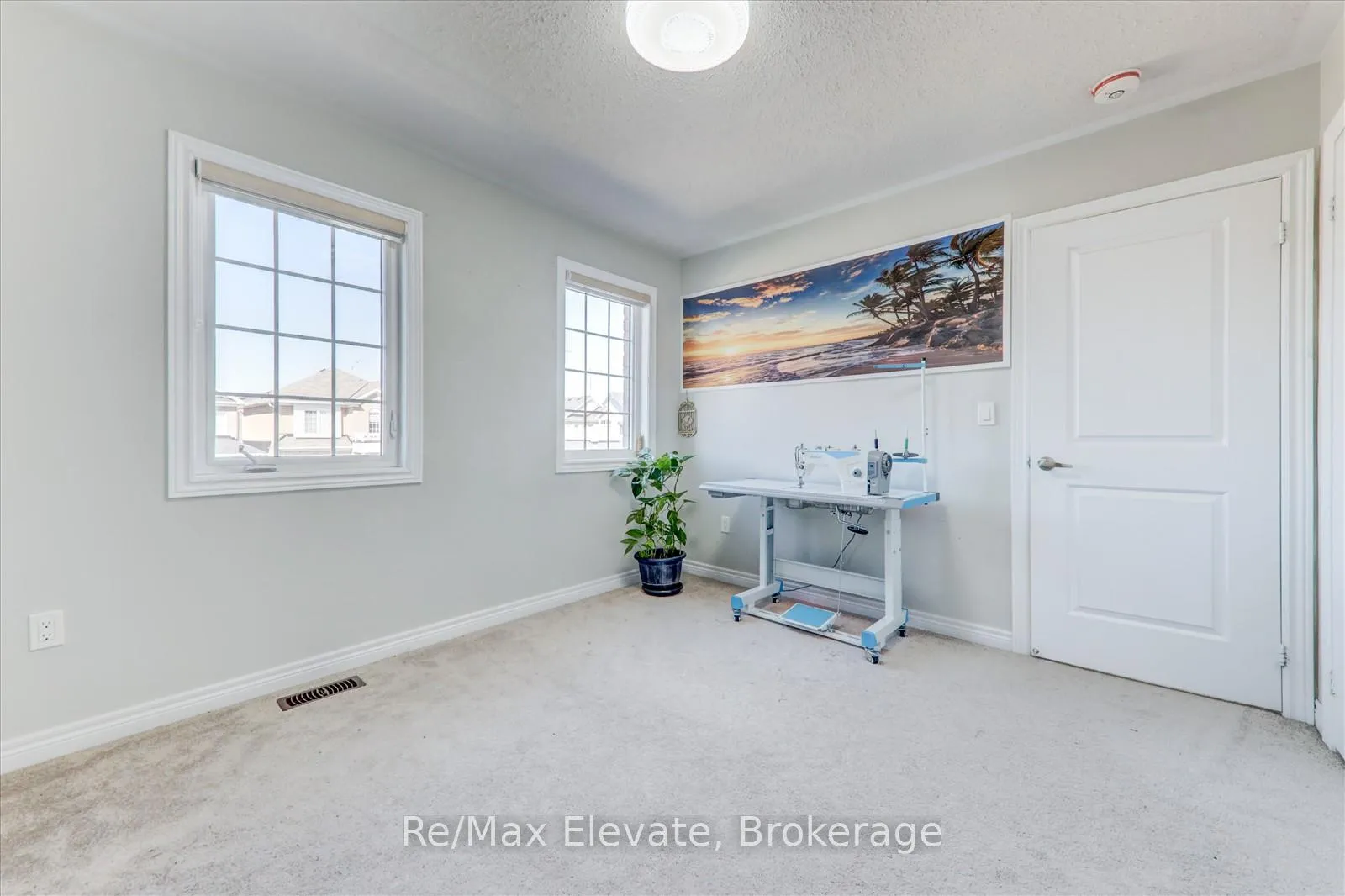 Photo 18 of 106 Noden Crescent, Clarington, Newcastle — HOMEH