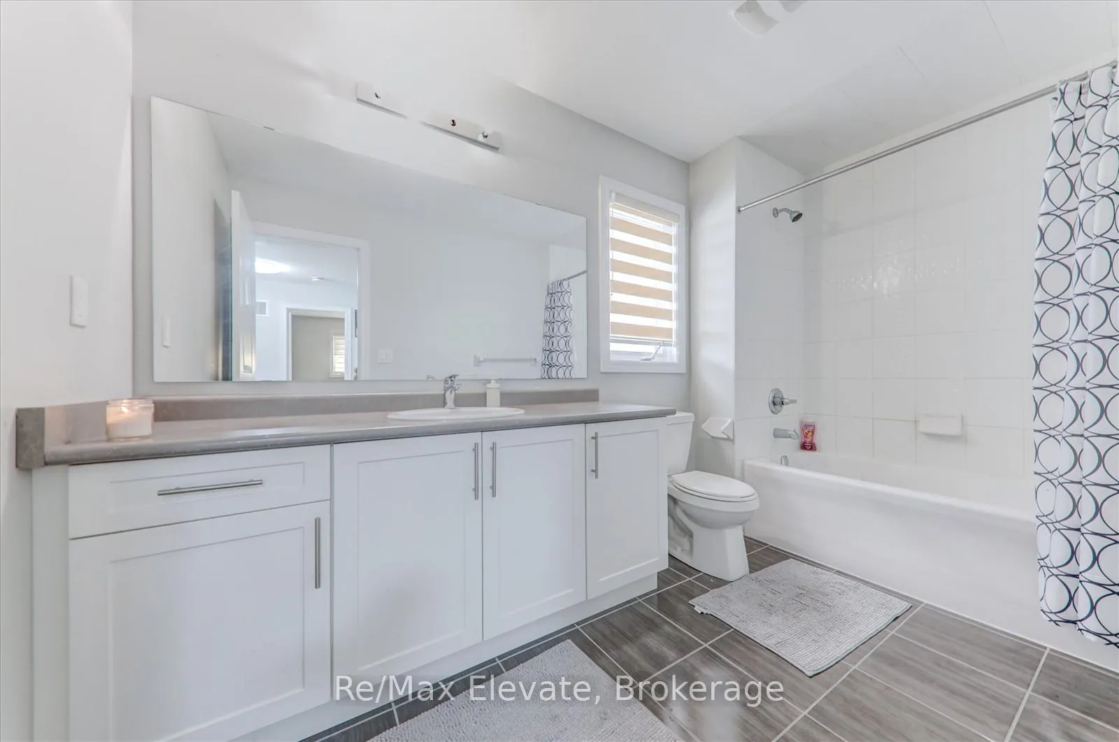 Photo 20 of 106 Noden Crescent, Clarington, Newcastle — HOMEH