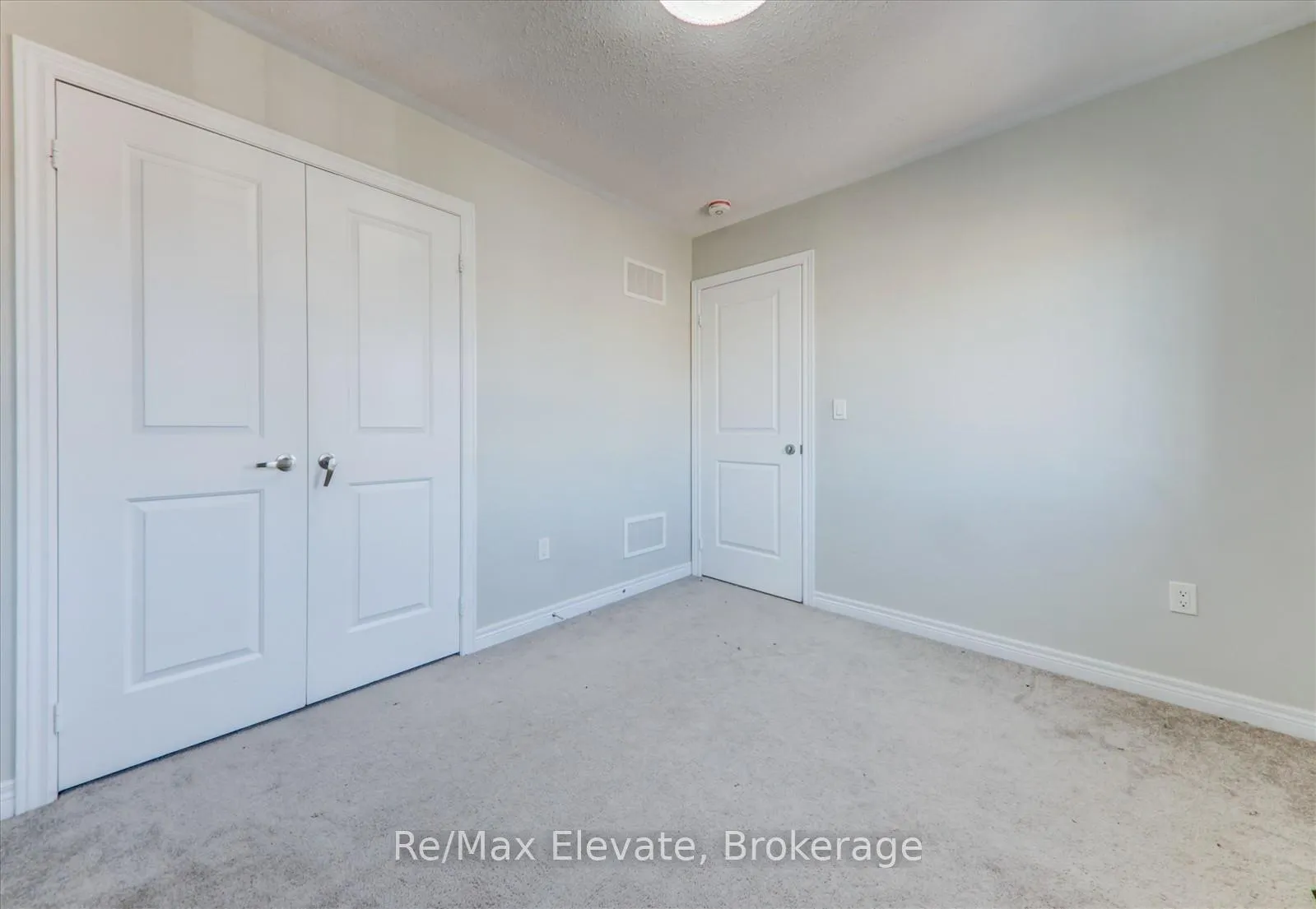 Photo 22 of 106 Noden Crescent, Clarington, Newcastle — HOMEH