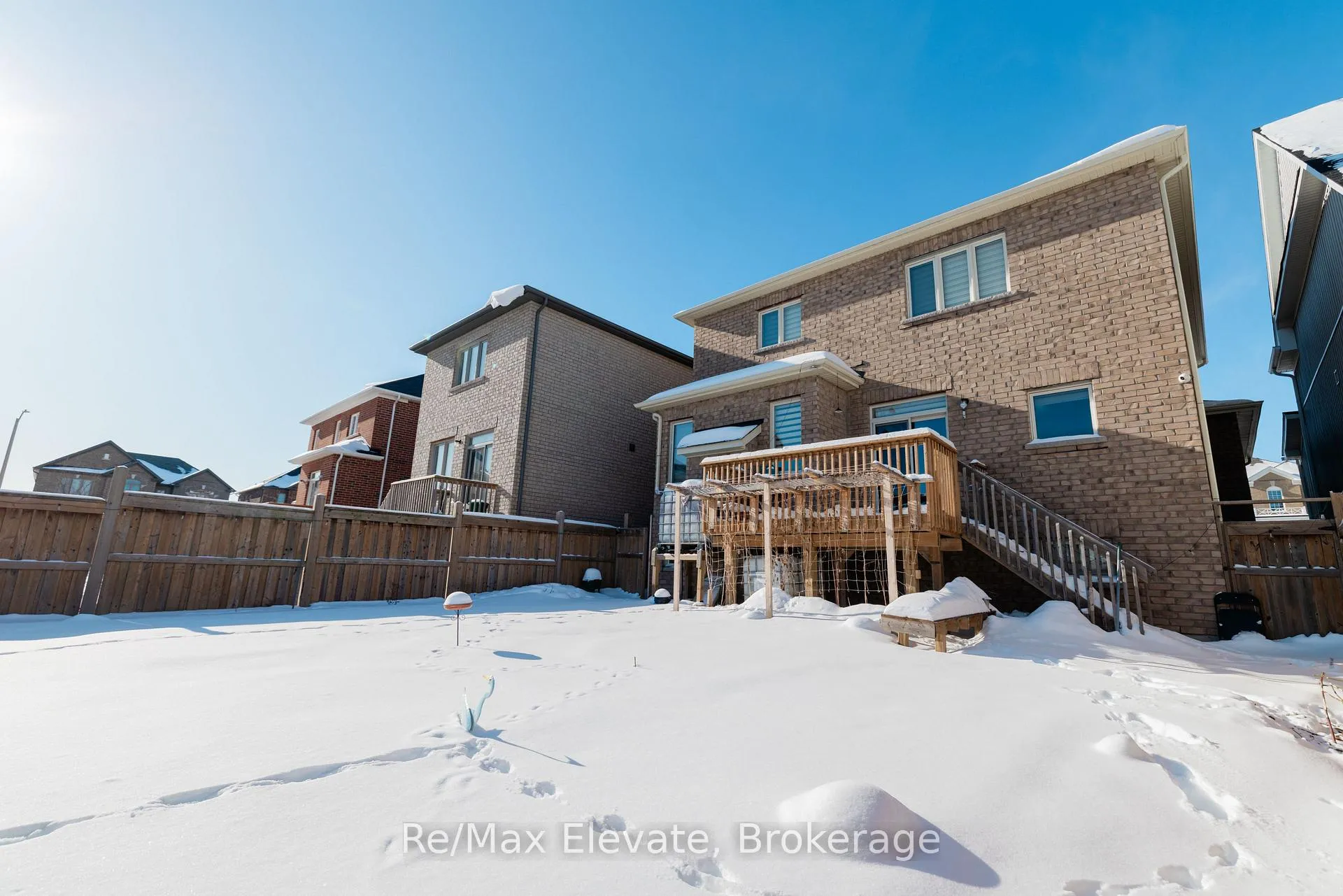 Photo 35 of 106 Noden Crescent, Clarington, Newcastle — HOMEH