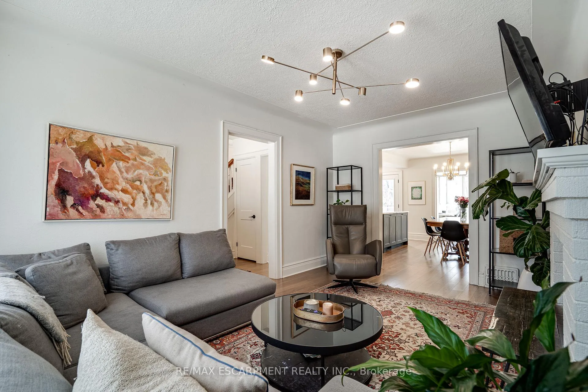 Photo 7 of 18 Haddon Avenue S, Hamilton, Westdale — HOMEH